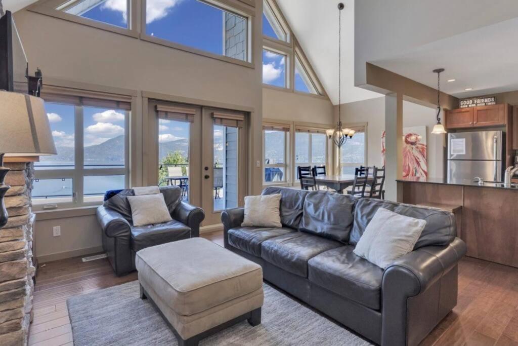 Beautiful Cottage at La Casa in Kelowna