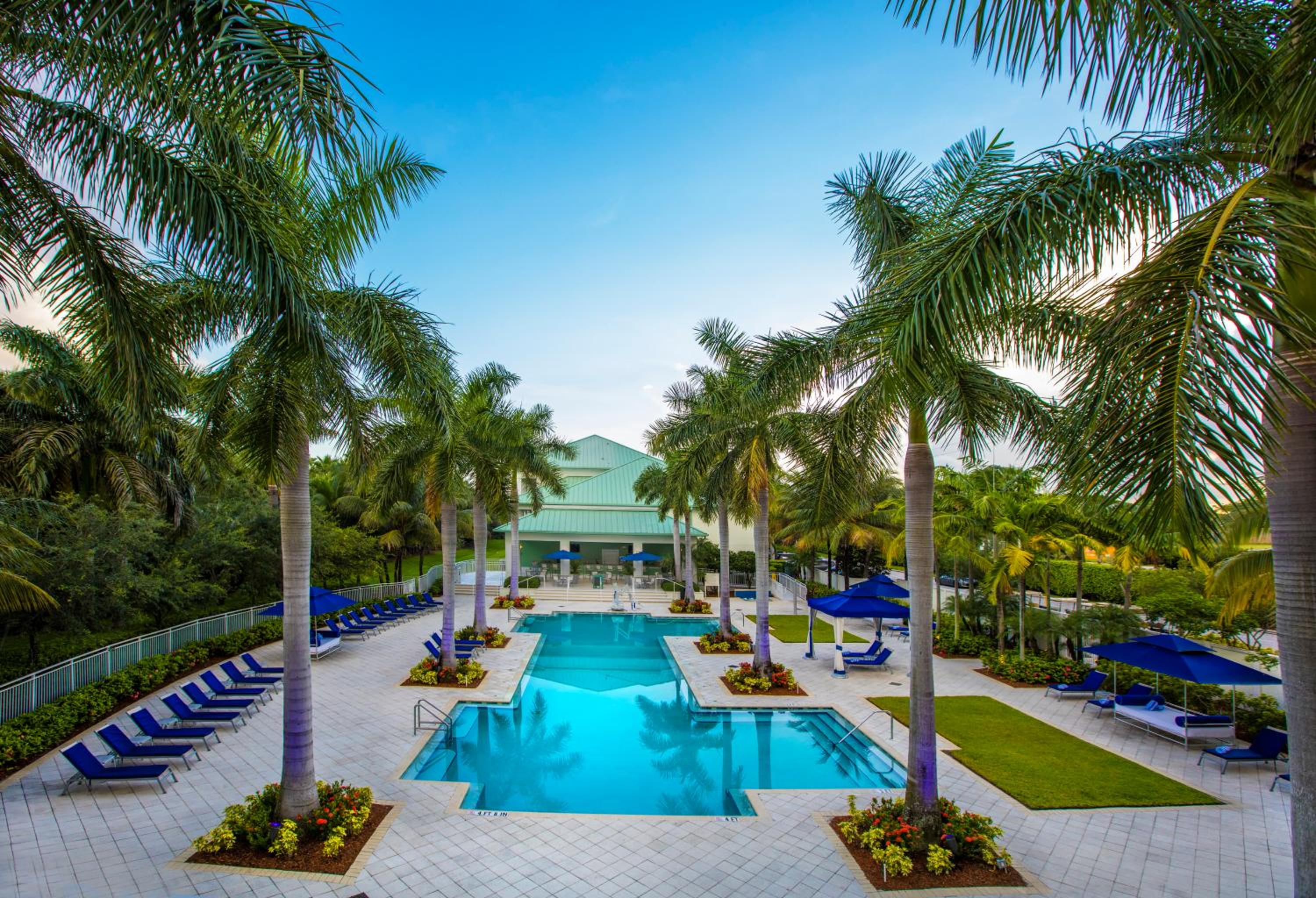Doral Pool 404 by Wave Properties