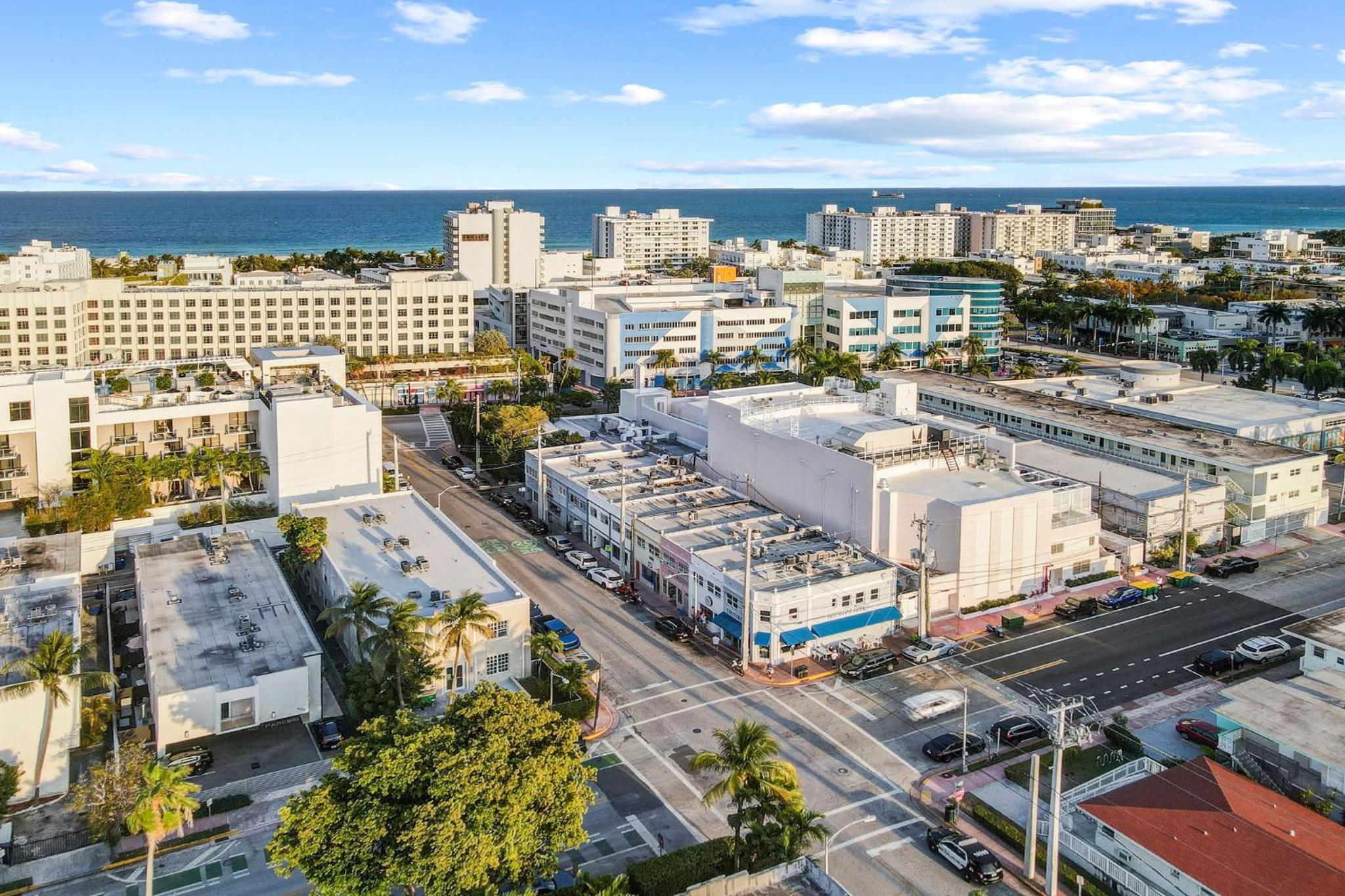 Comfy 1 B/R, Near Ocean Dr & Beach - South Beach