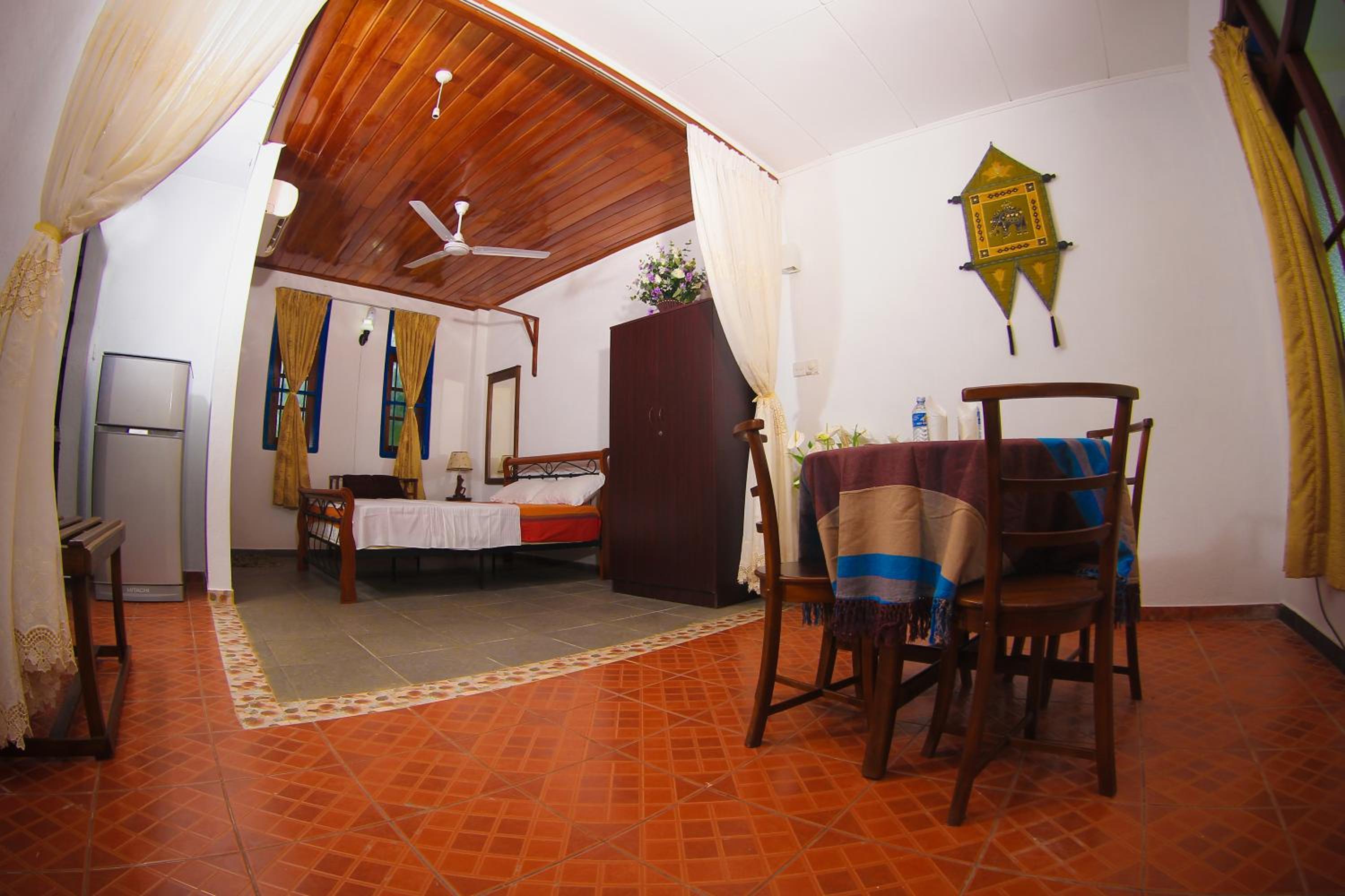 Photo 37