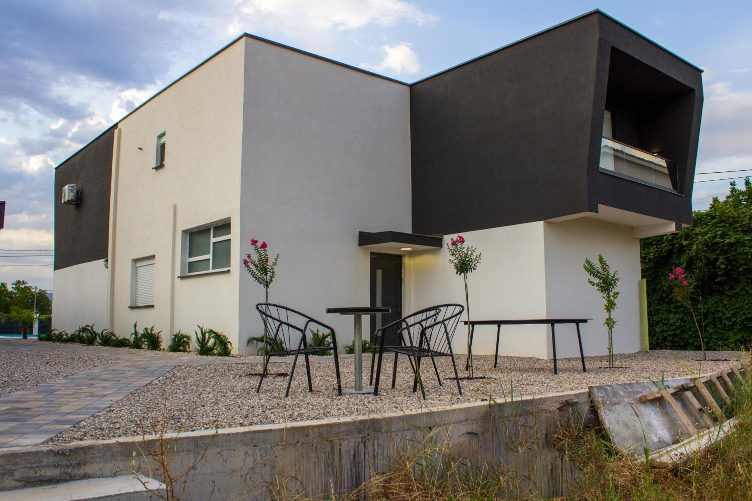 Villa XY