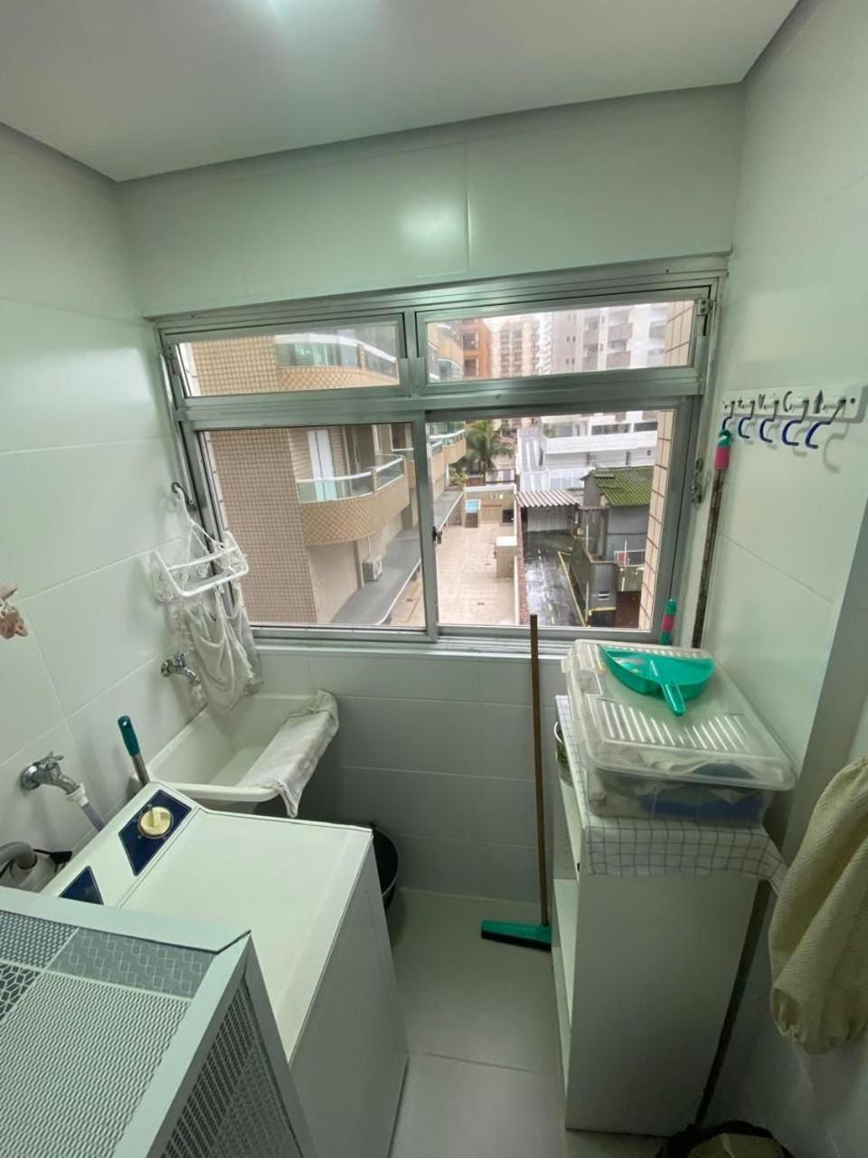 Aviação-com Ar -1 Dorm- 6 Hospedes -Garagem -Wi Fi- 50 metros da Praia