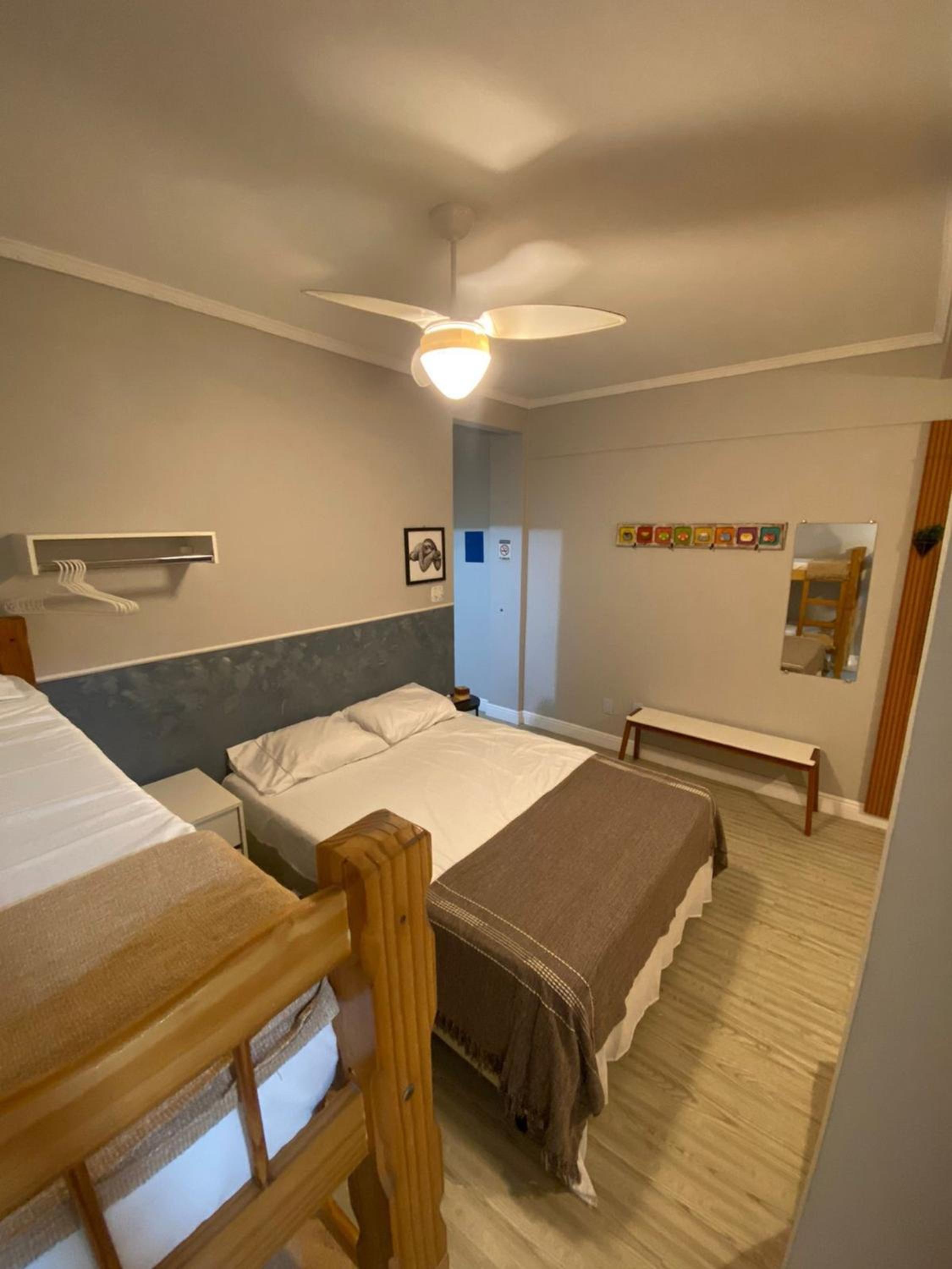 920 Vista Mar - Studio enfrente a Praia - WIFI - Restaurantes, Padaria e Mercadinho ao lado, Quiosques Bar com música ao vivo