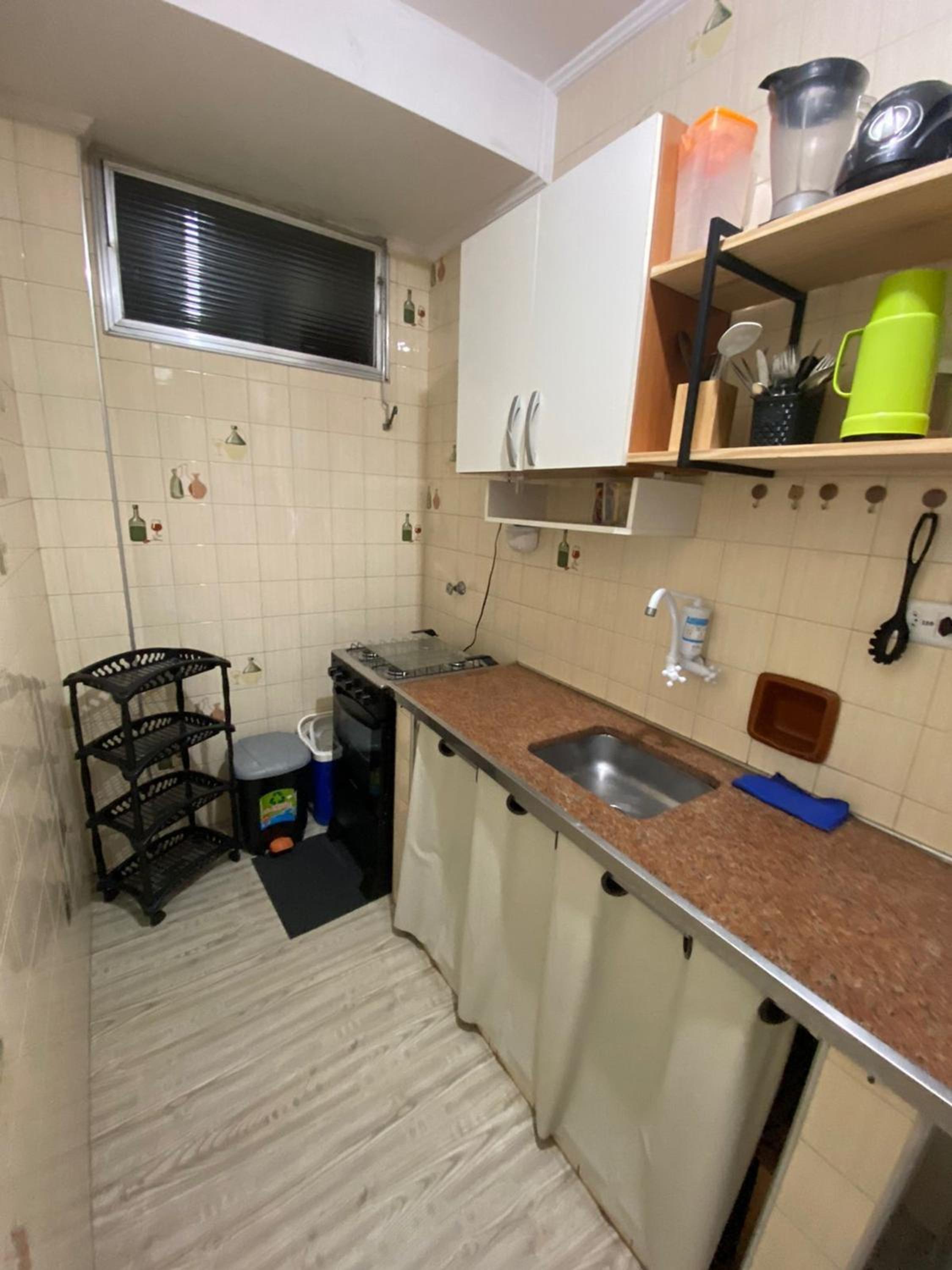 920 Vista Mar - Studio enfrente a Praia - WIFI - Restaurantes, Padaria e Mercadinho ao lado, Quiosques Bar com música ao vivo