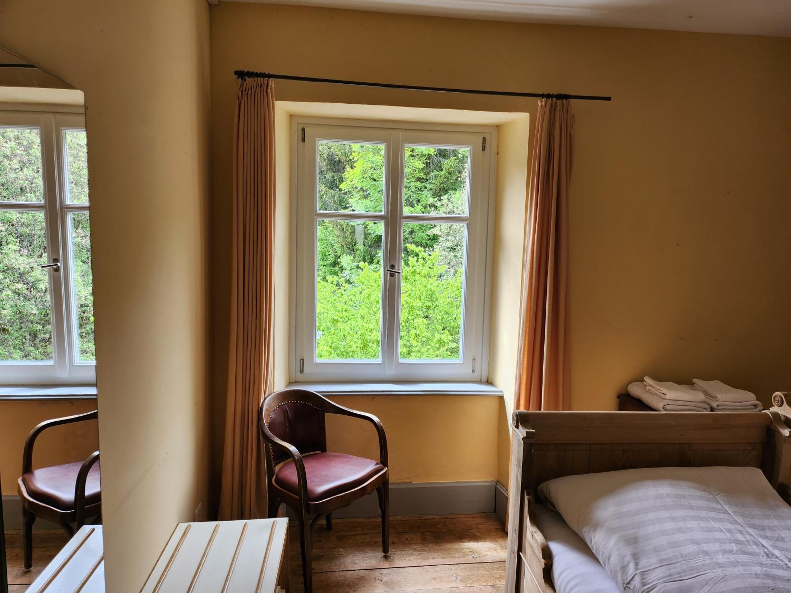 Gasthaus Crestasee
