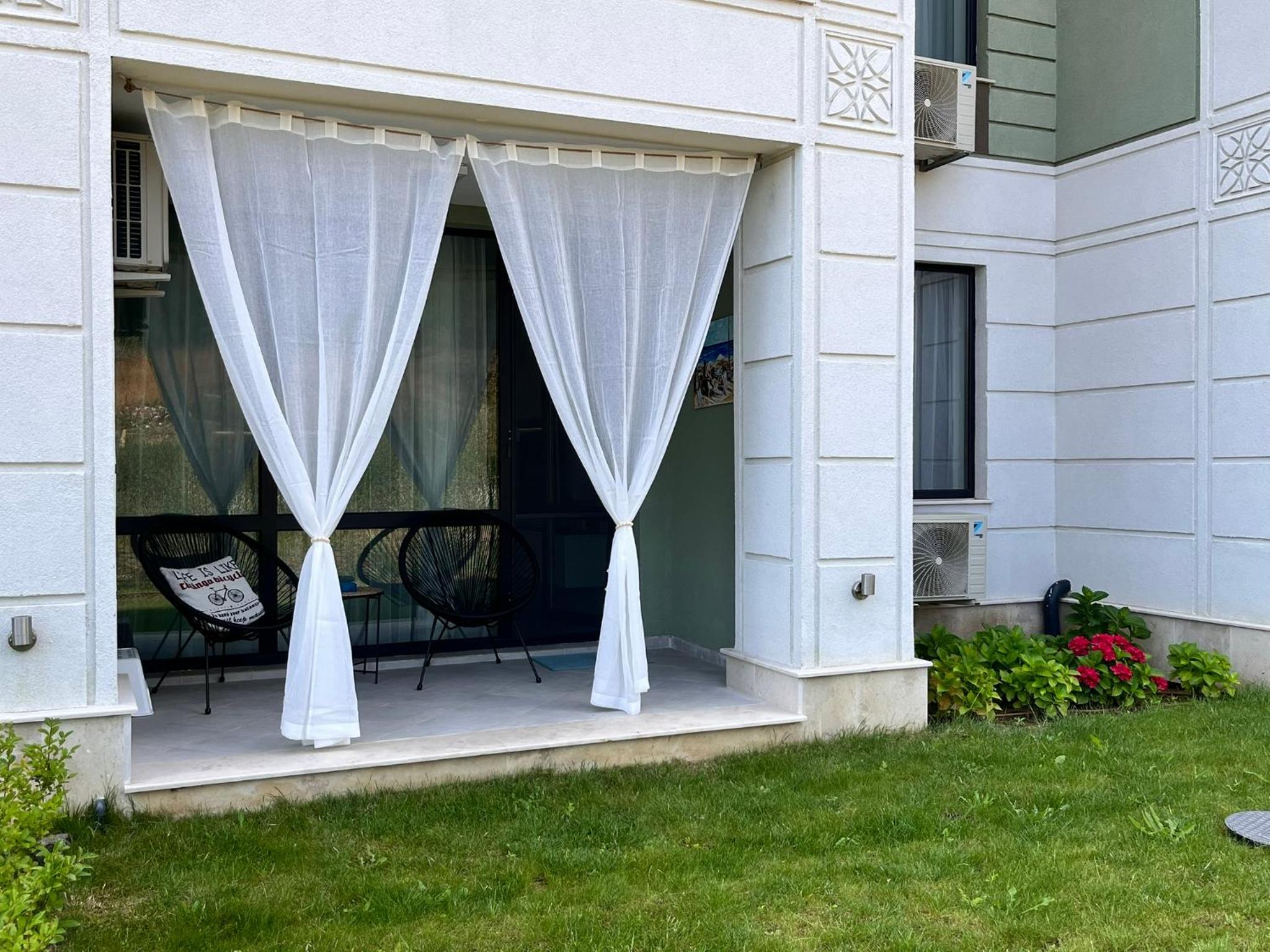Park Side Apartment Green Life Resort