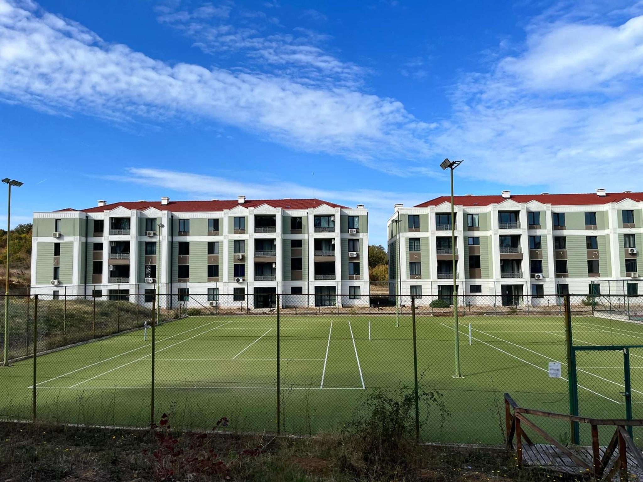 Park Side Apartment Green Life Resort