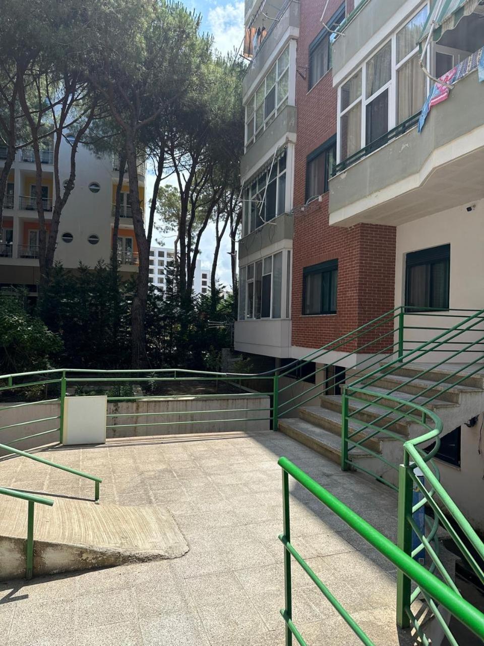 Aral Apartments