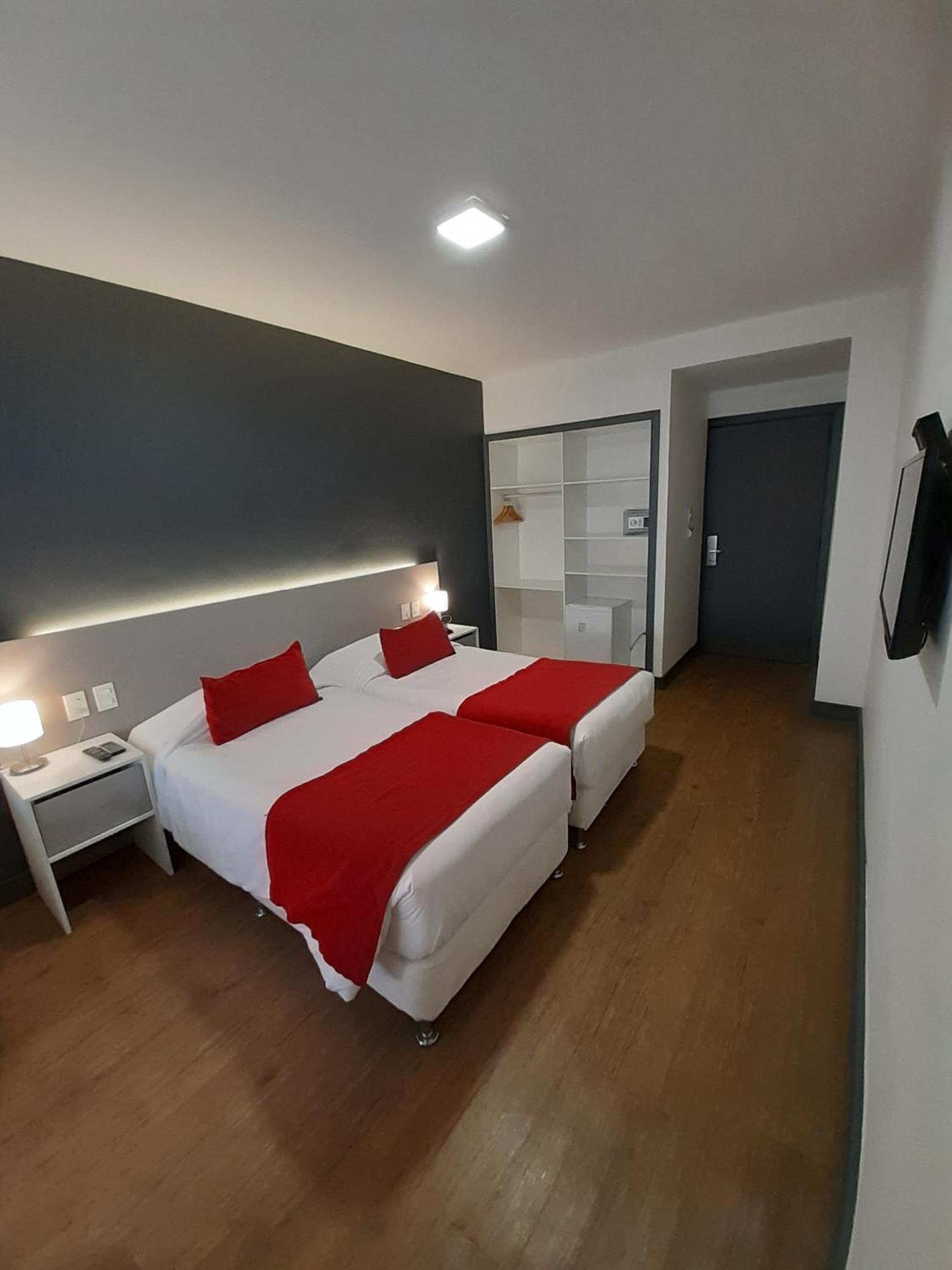 Oxford Hotel
