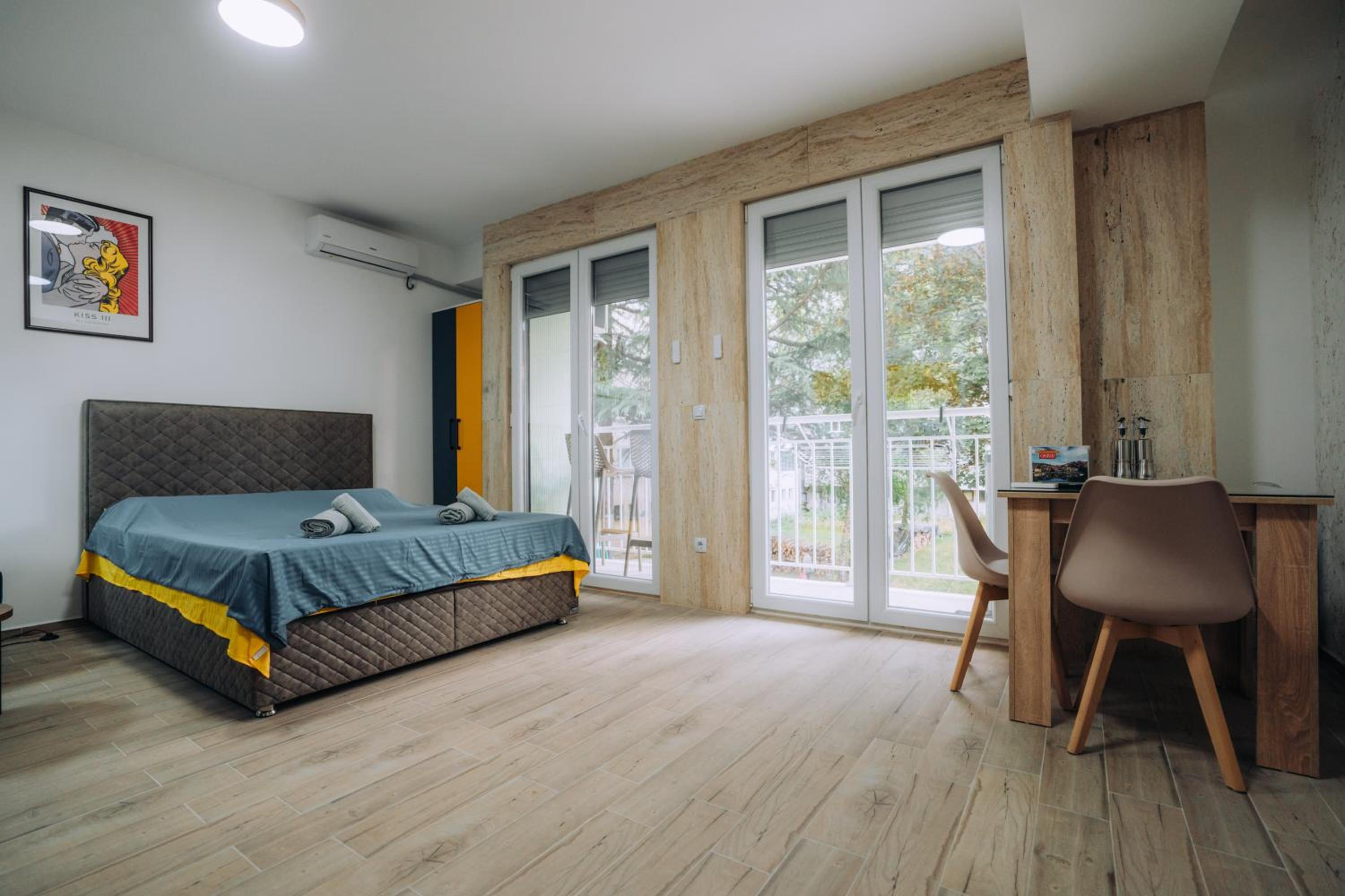 Lenova Apartments