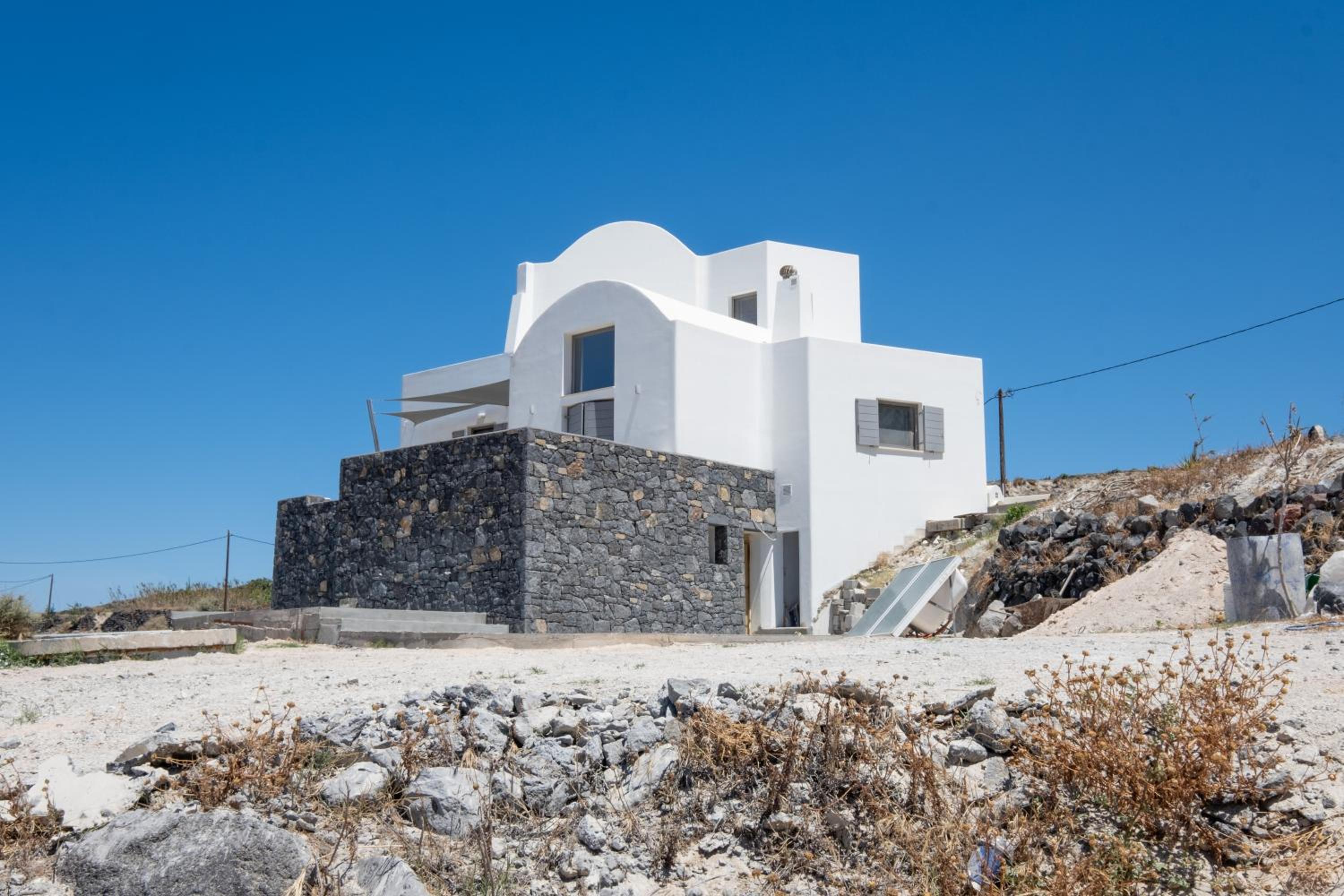 White Ibex - Romantic Vineyard Hideaway with Sea & Sunset Views