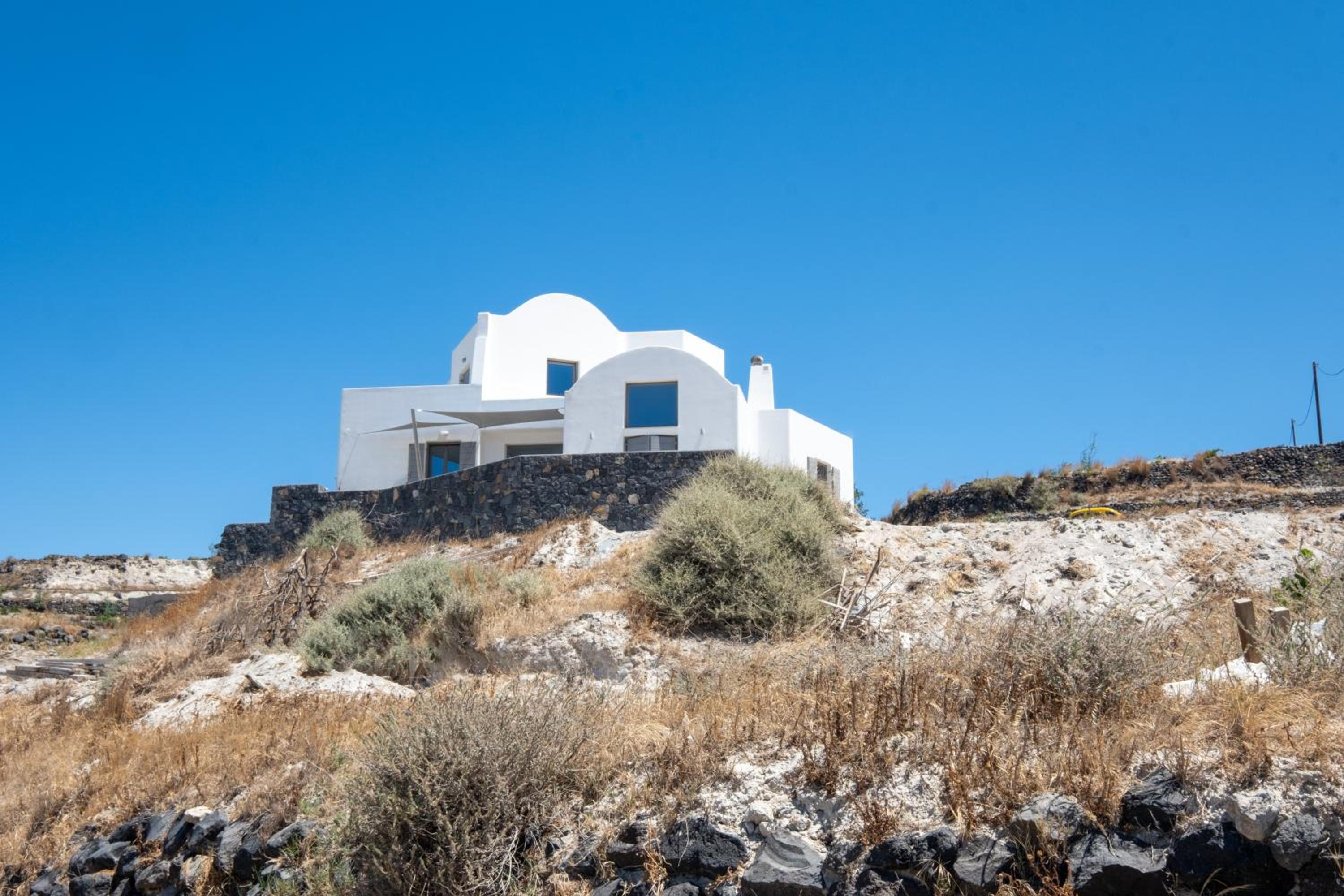 White Ibex - Romantic Vineyard Hideaway with Sea & Sunset Views
