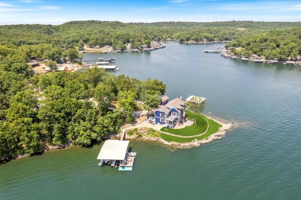 Lakefront 5BR 6BA Home and Cabin amazing views