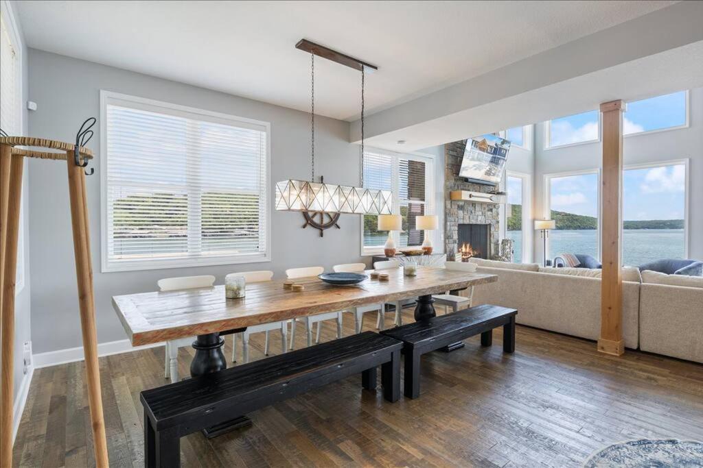 Lakefront 5BR 6BA Home and Cabin amazing views