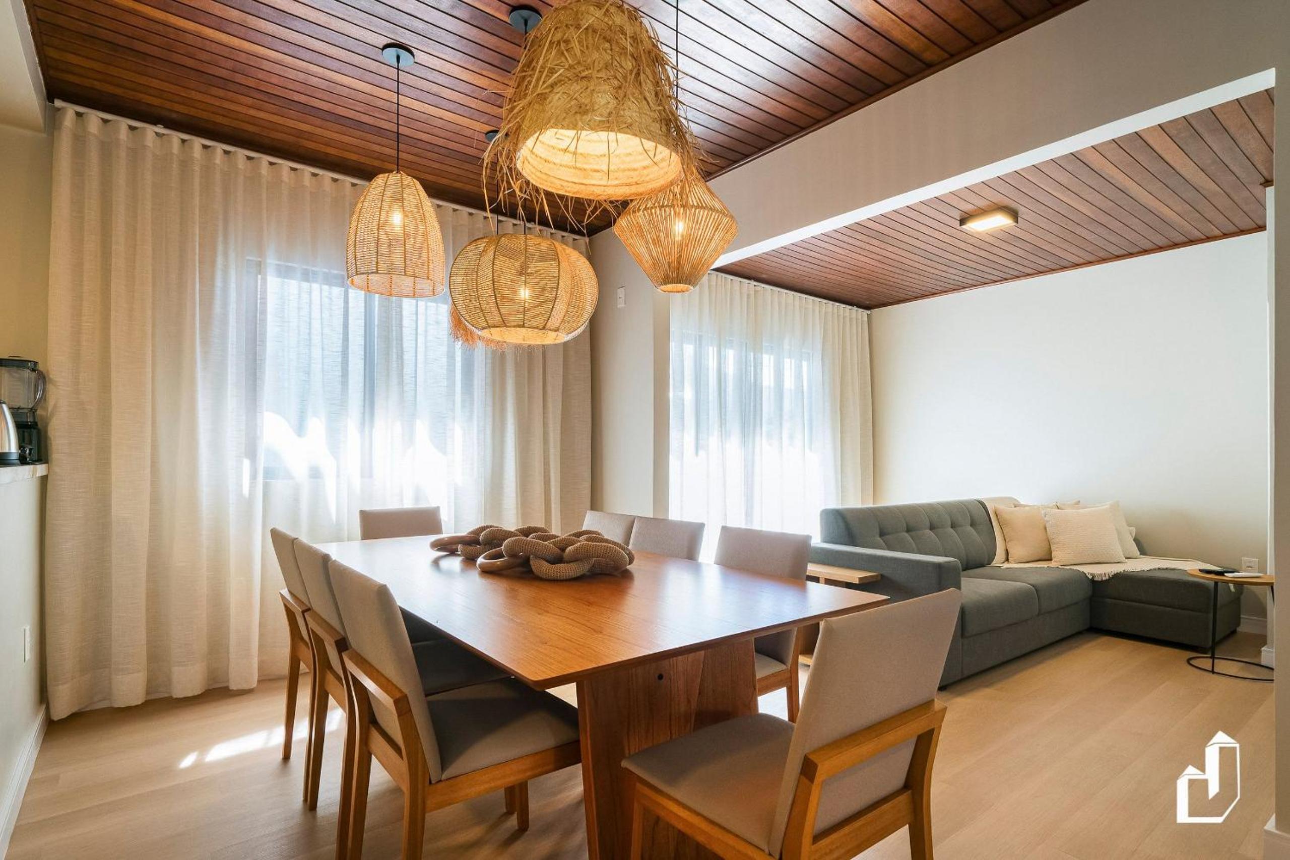 Casa aconchegante com 04 dormitórios