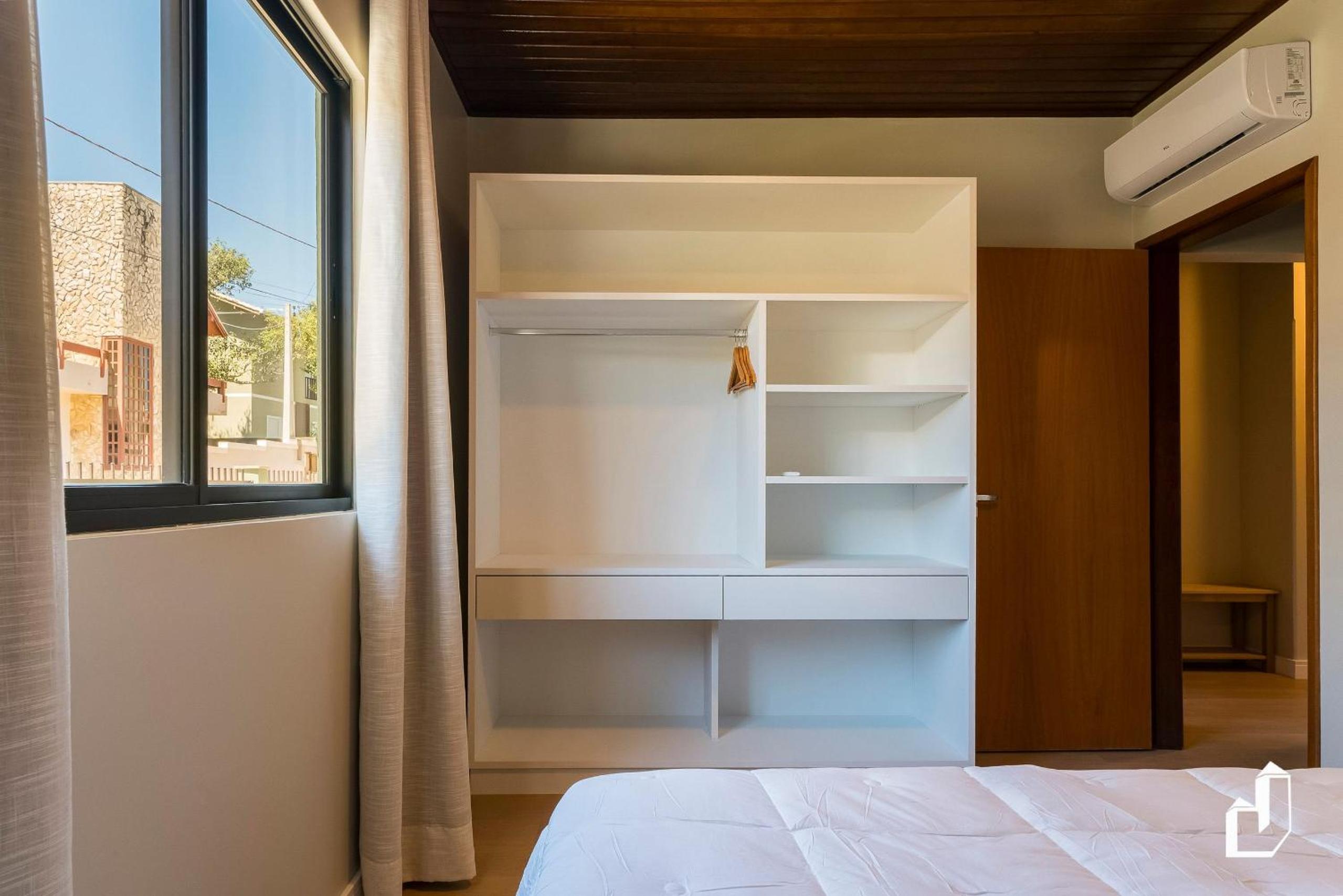 Casa aconchegante com 04 dormitórios