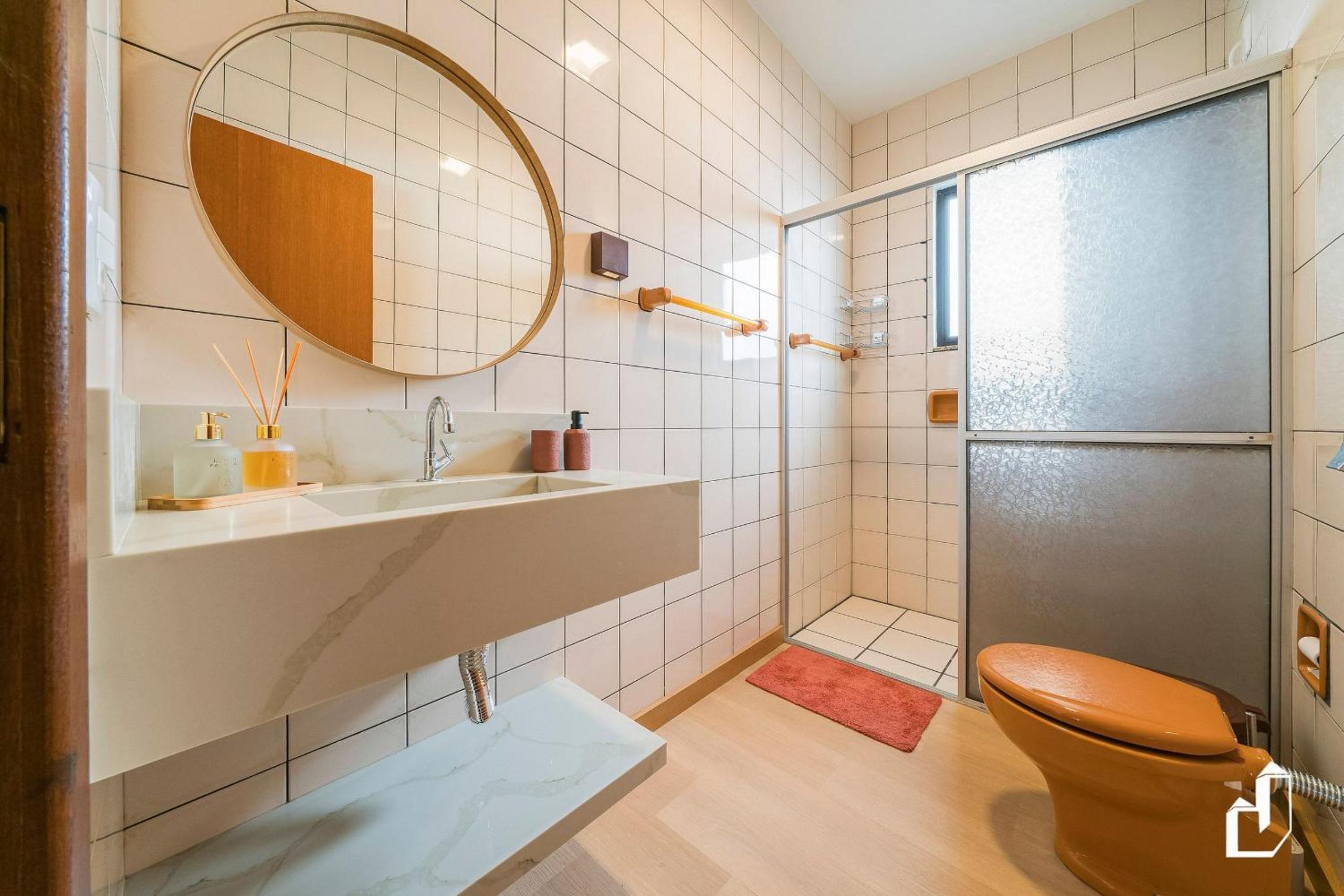 Casa aconchegante com 04 dormitórios