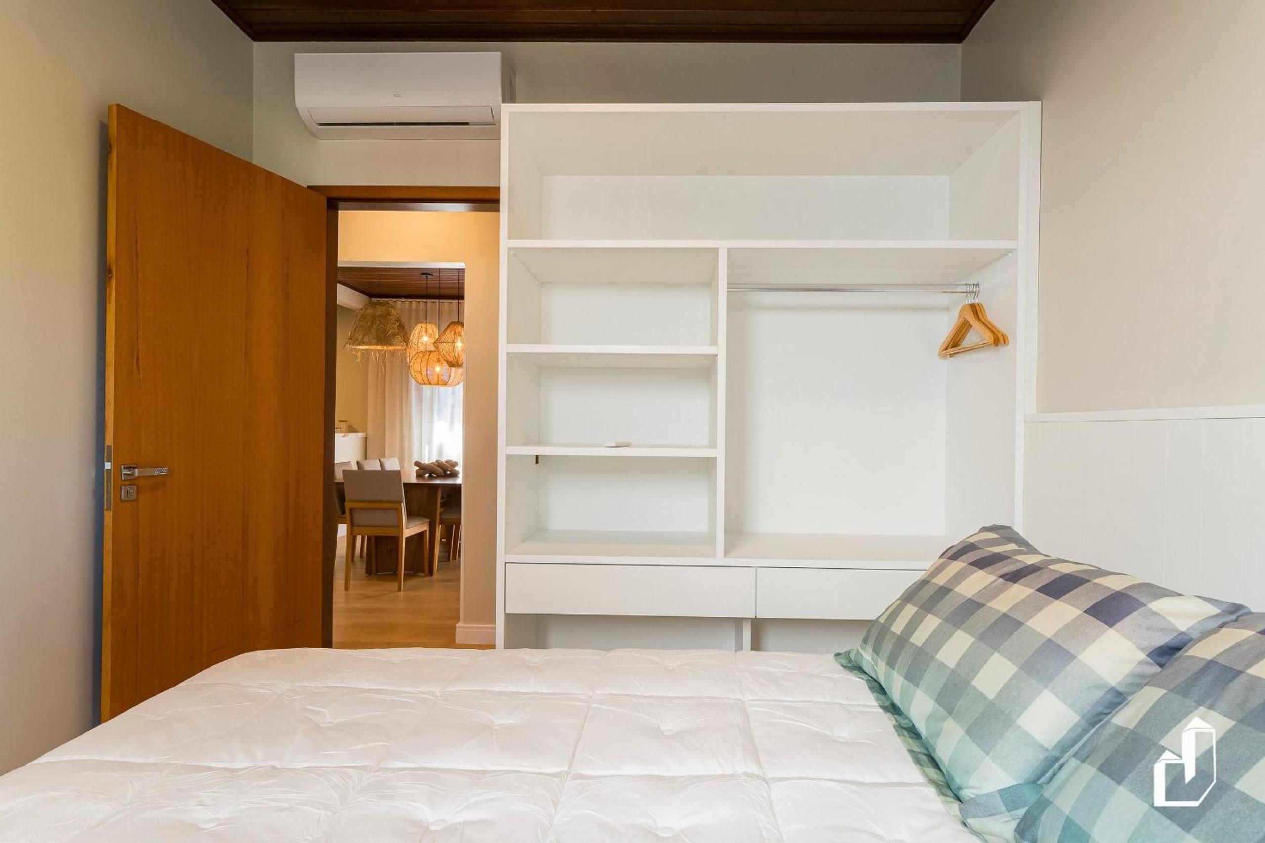 Casa aconchegante com 04 dormitórios