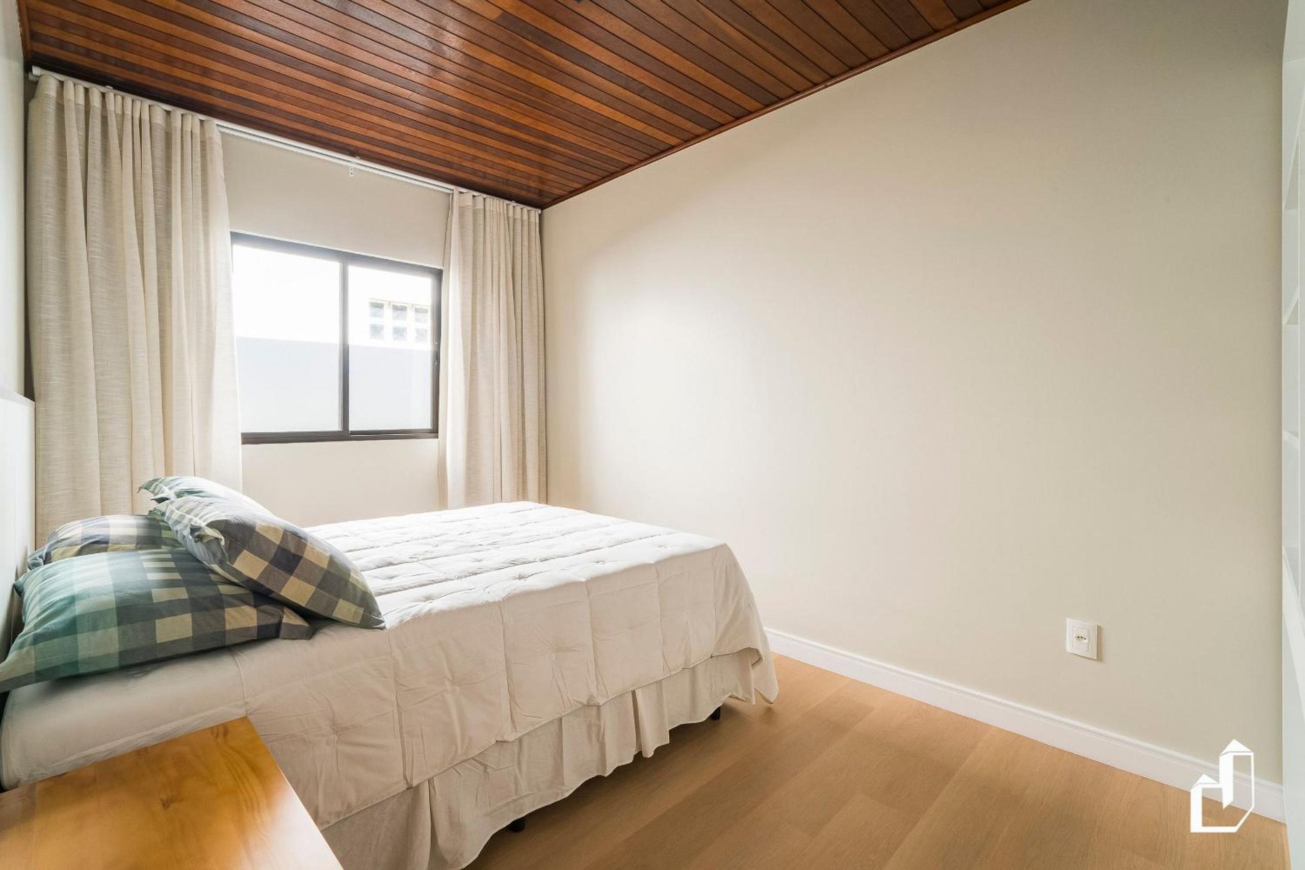 Casa aconchegante com 04 dormitórios