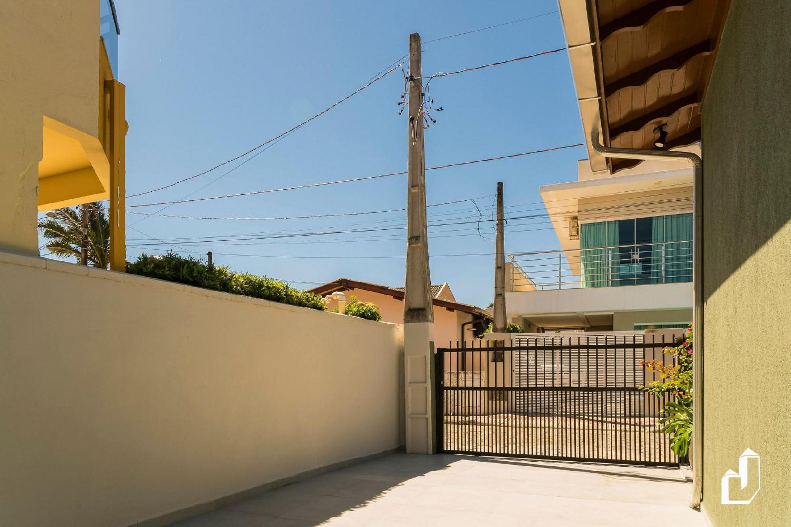 Casa aconchegante com 04 dormitórios