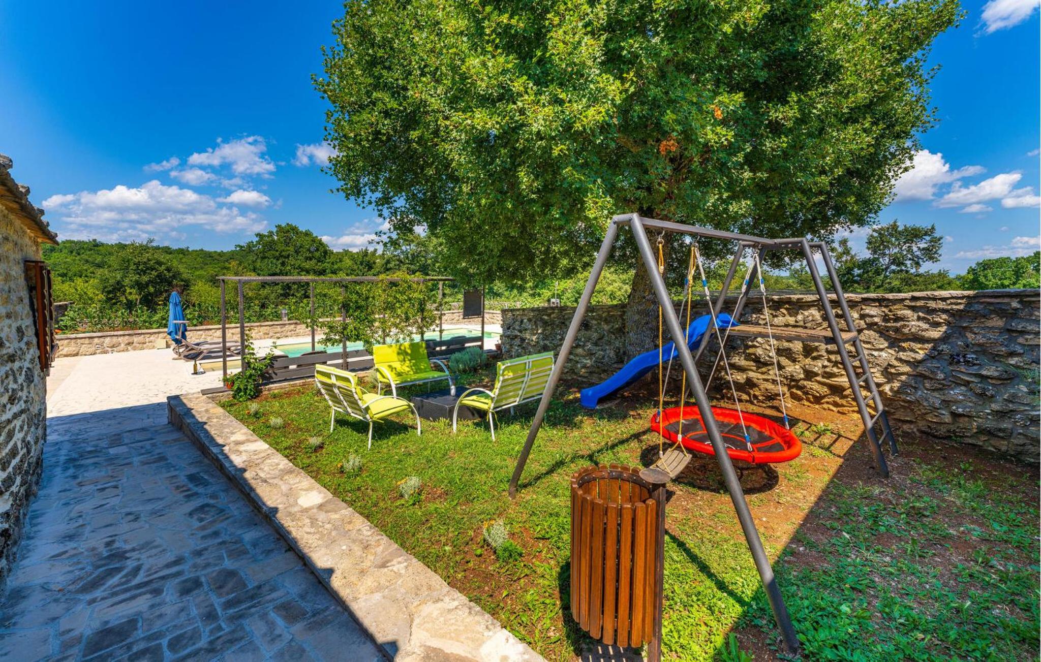 3 Bedroom Awesome Home In Medvida