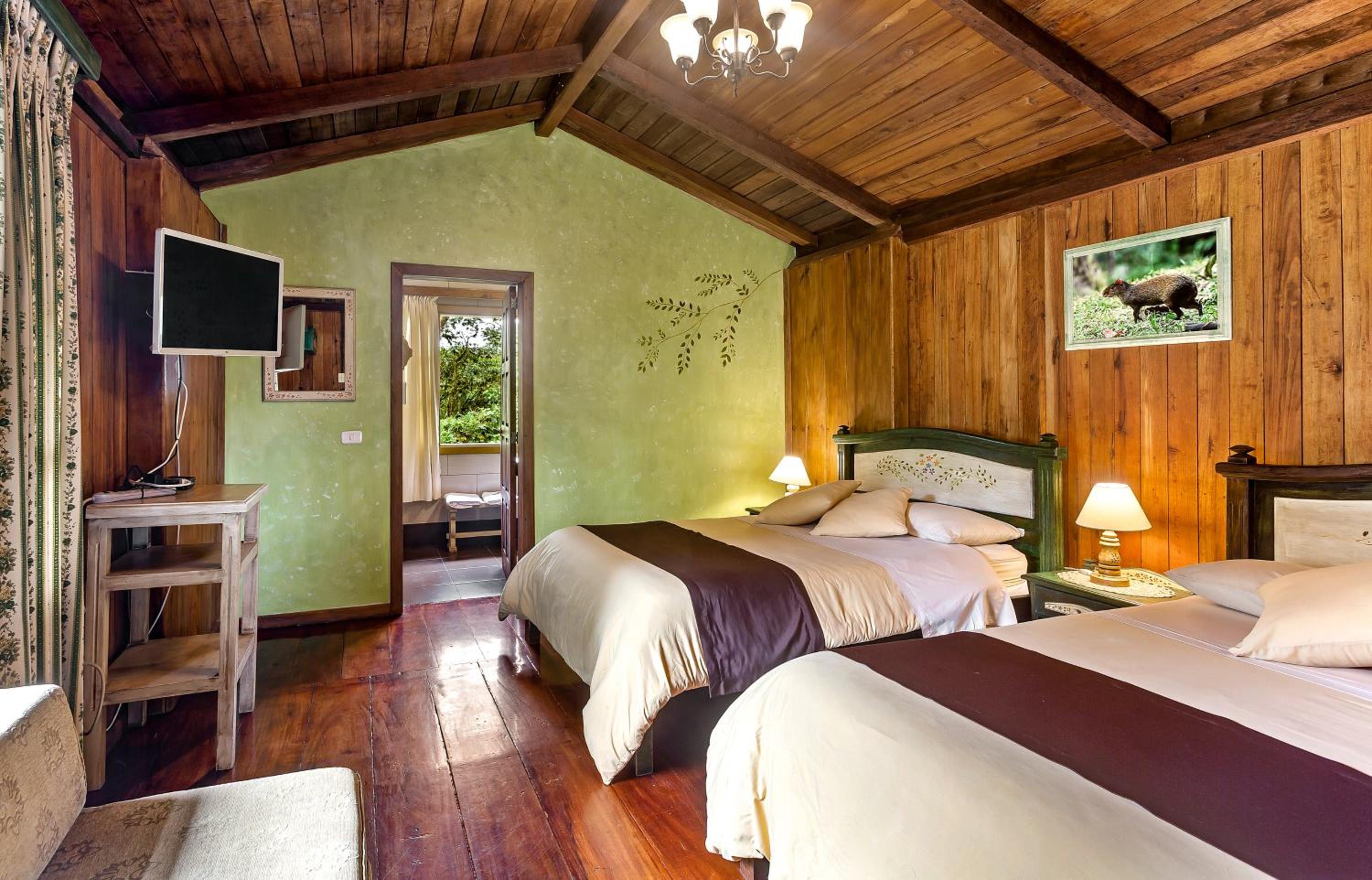 Sachatamia Lodge