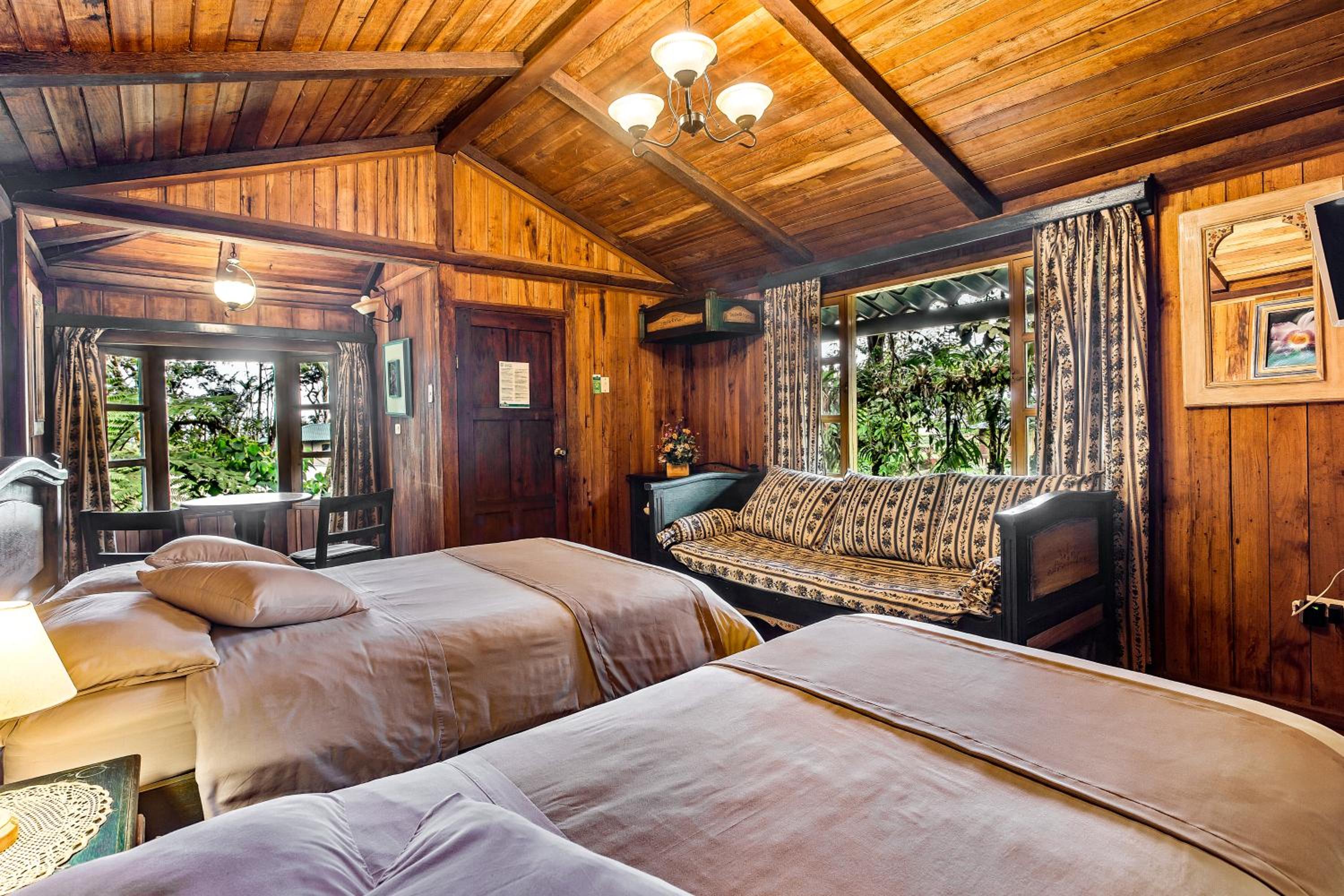 Sachatamia Lodge