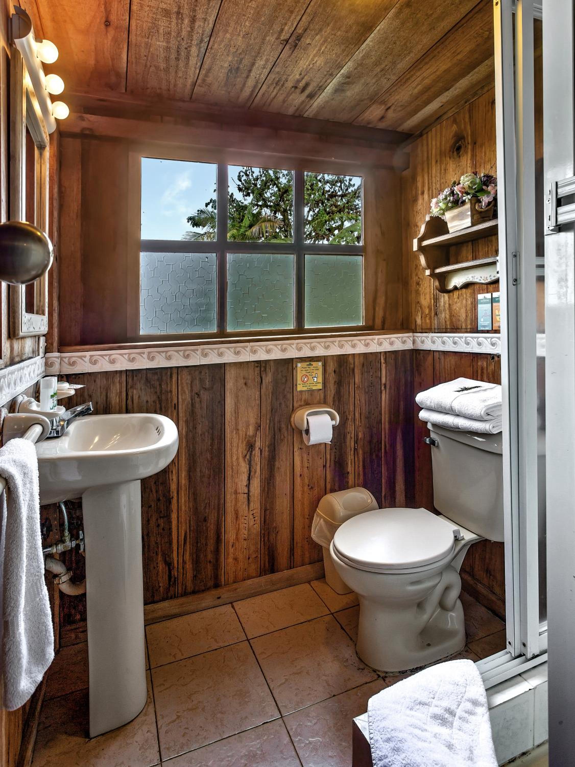 Sachatamia Lodge