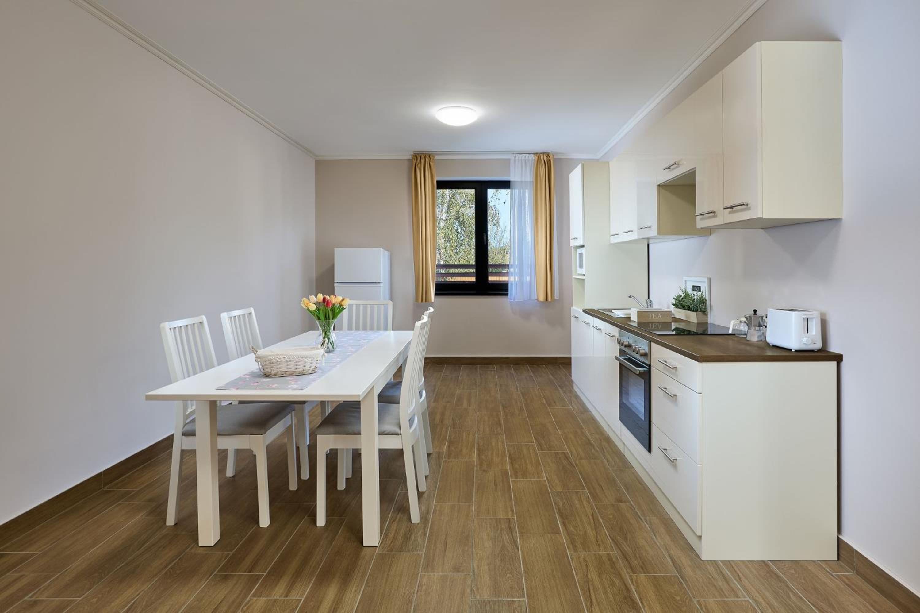 Silver Cottage