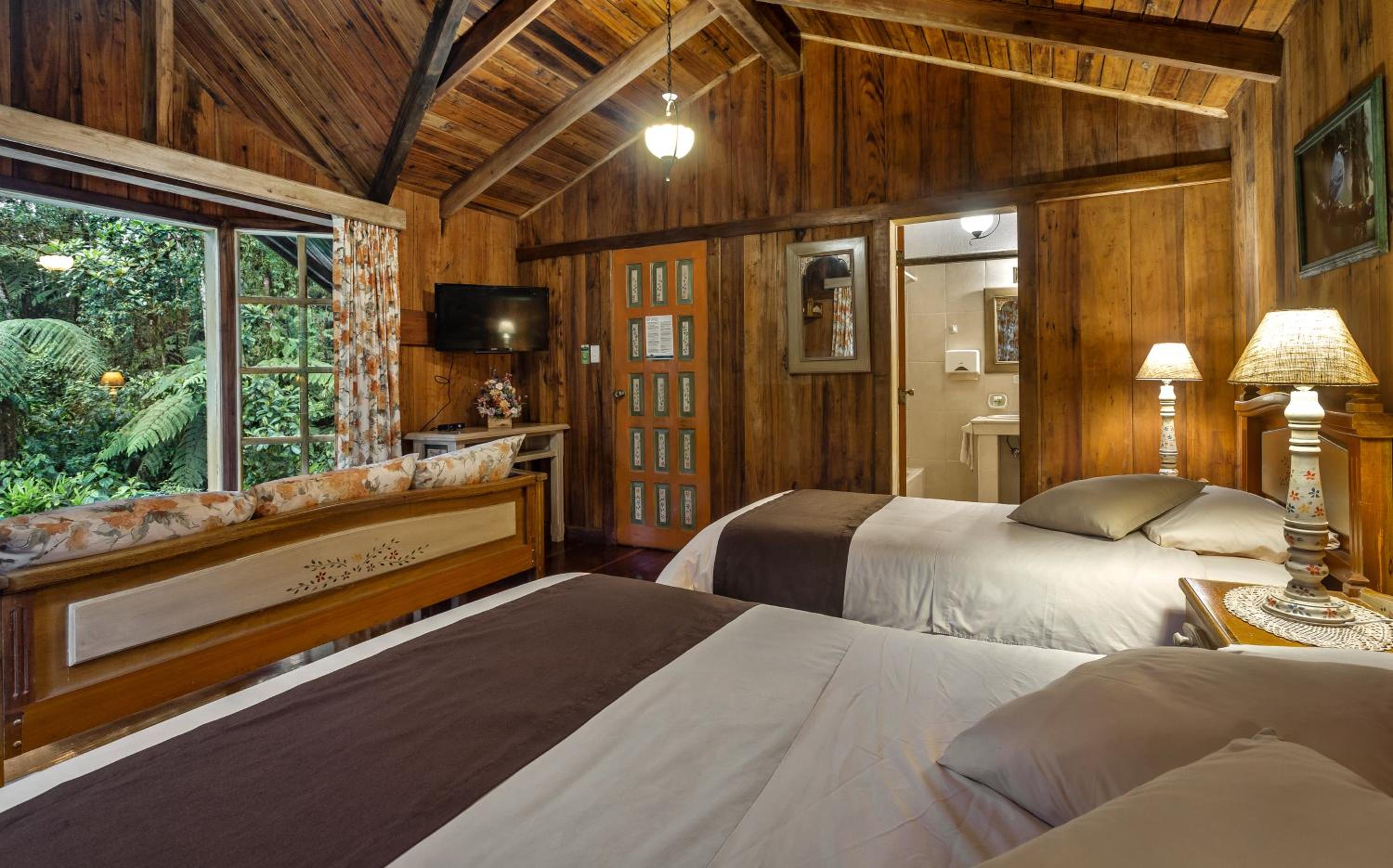 Sachatamia Lodge