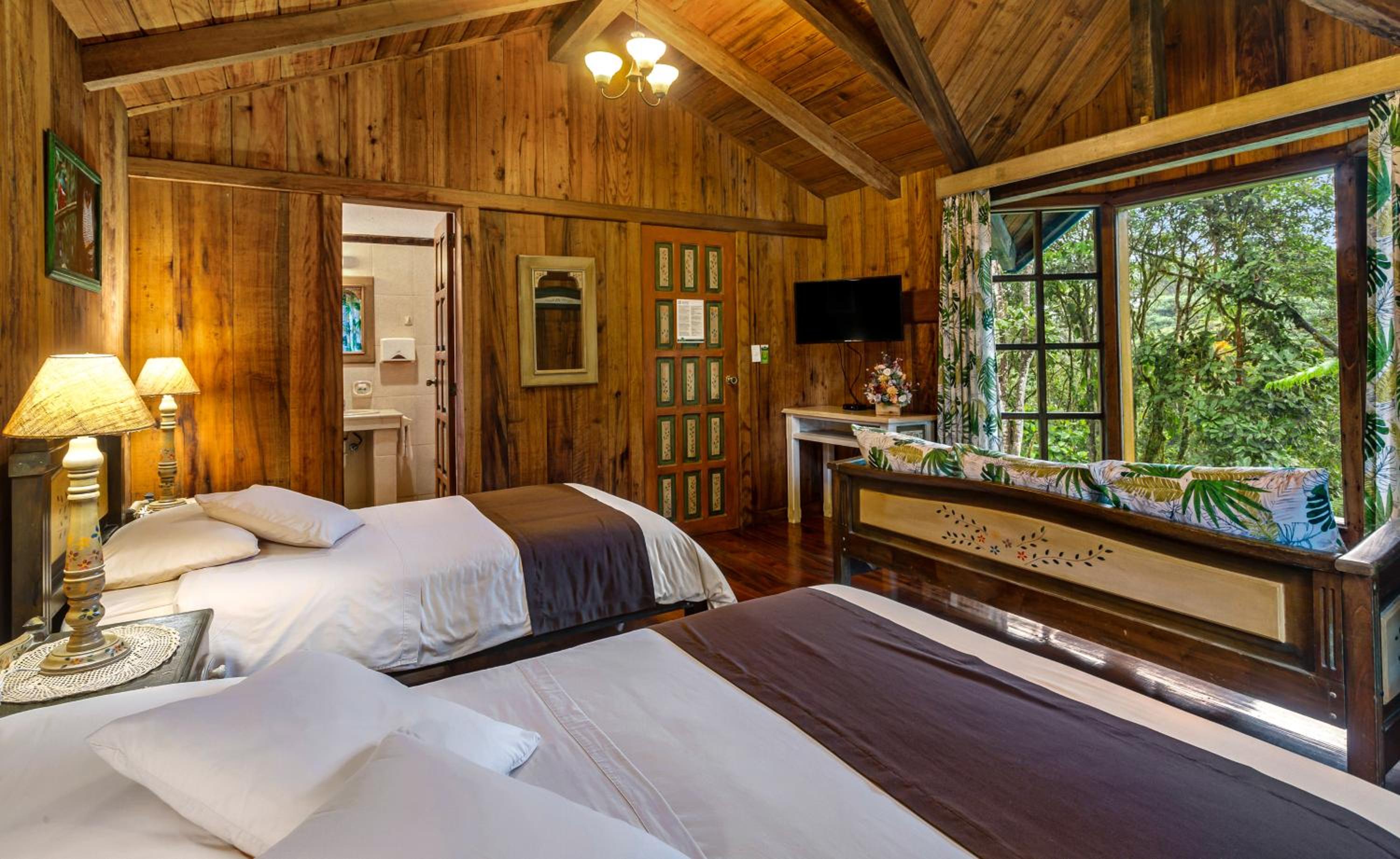 Sachatamia Lodge