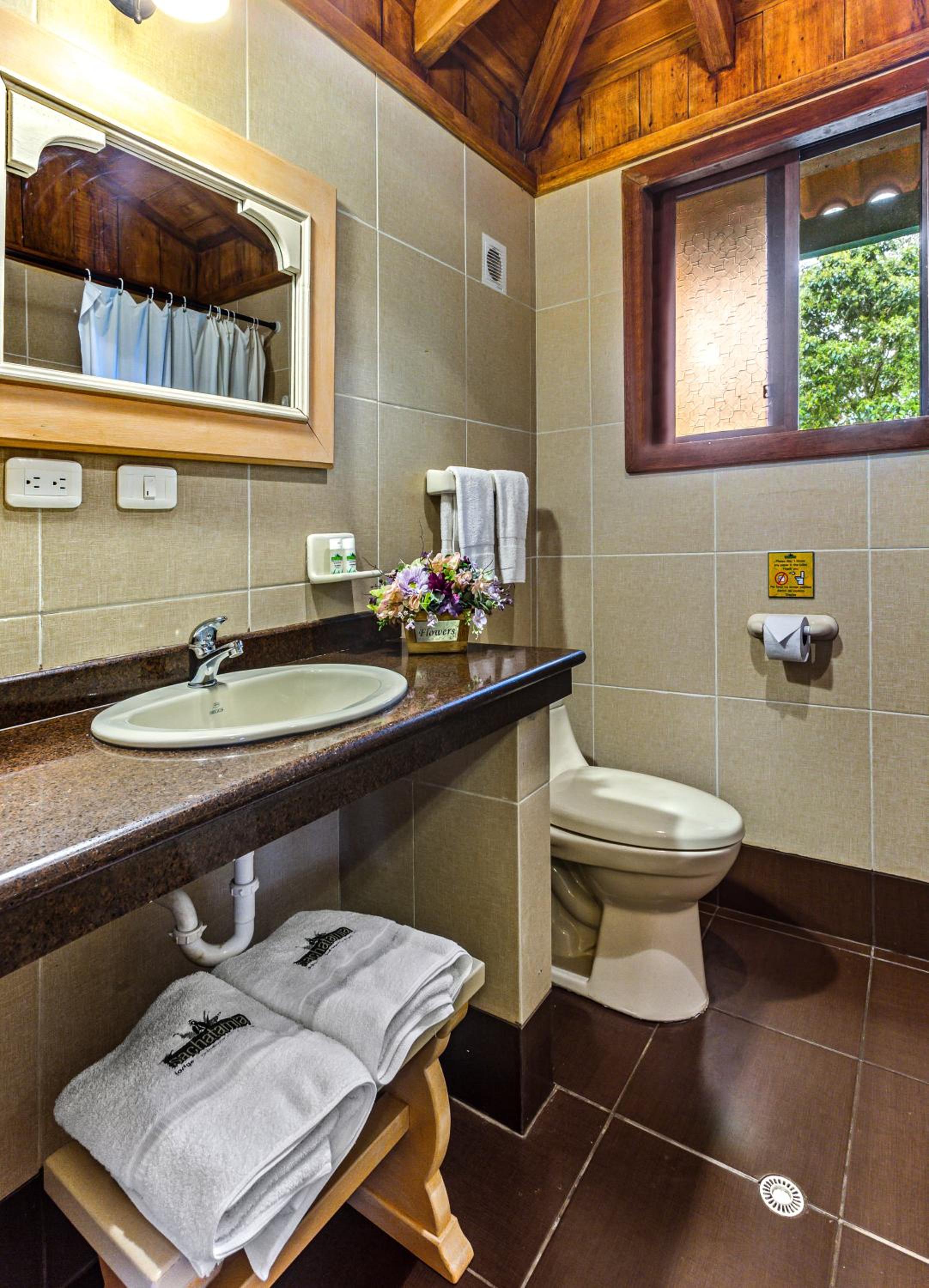 Sachatamia Lodge