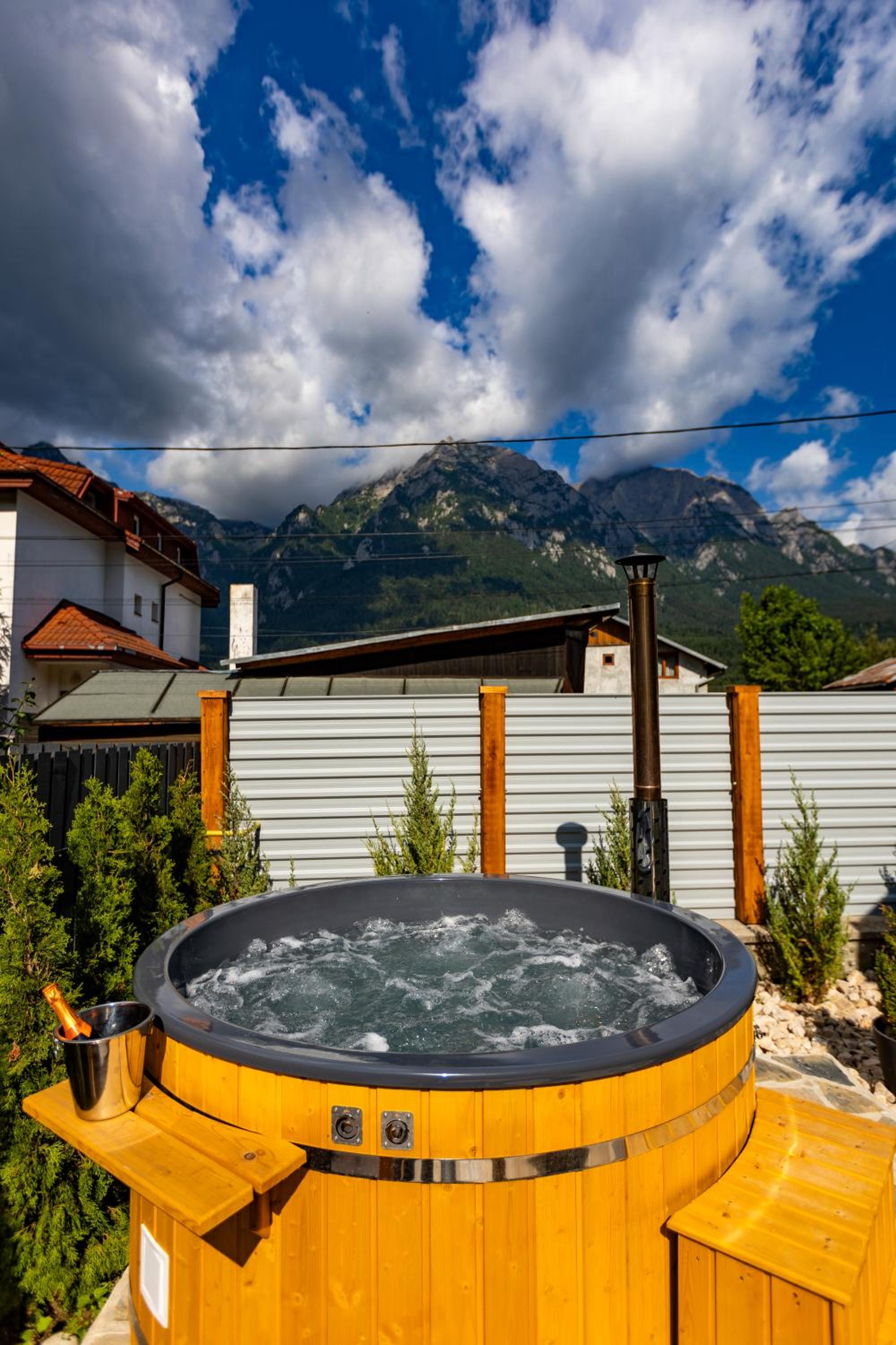 The Bear Chalet with Private Hot Tub view 5