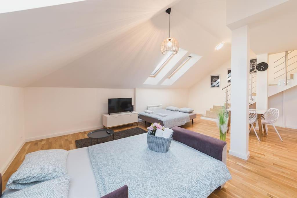 Royal Loft Apartment 110m2