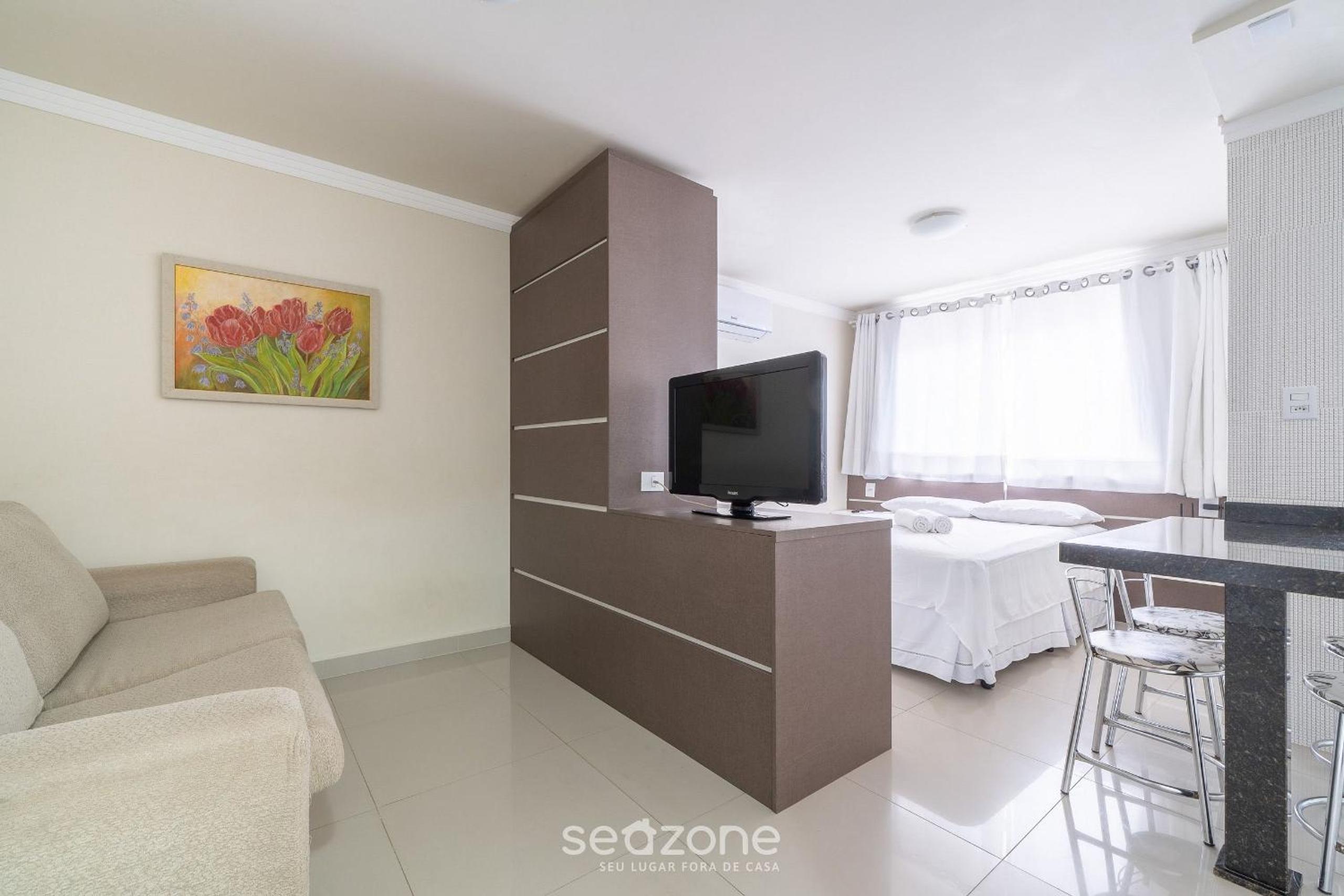 Apts. 2 minutes from the beach Balneário Camboriú/SC - EAC