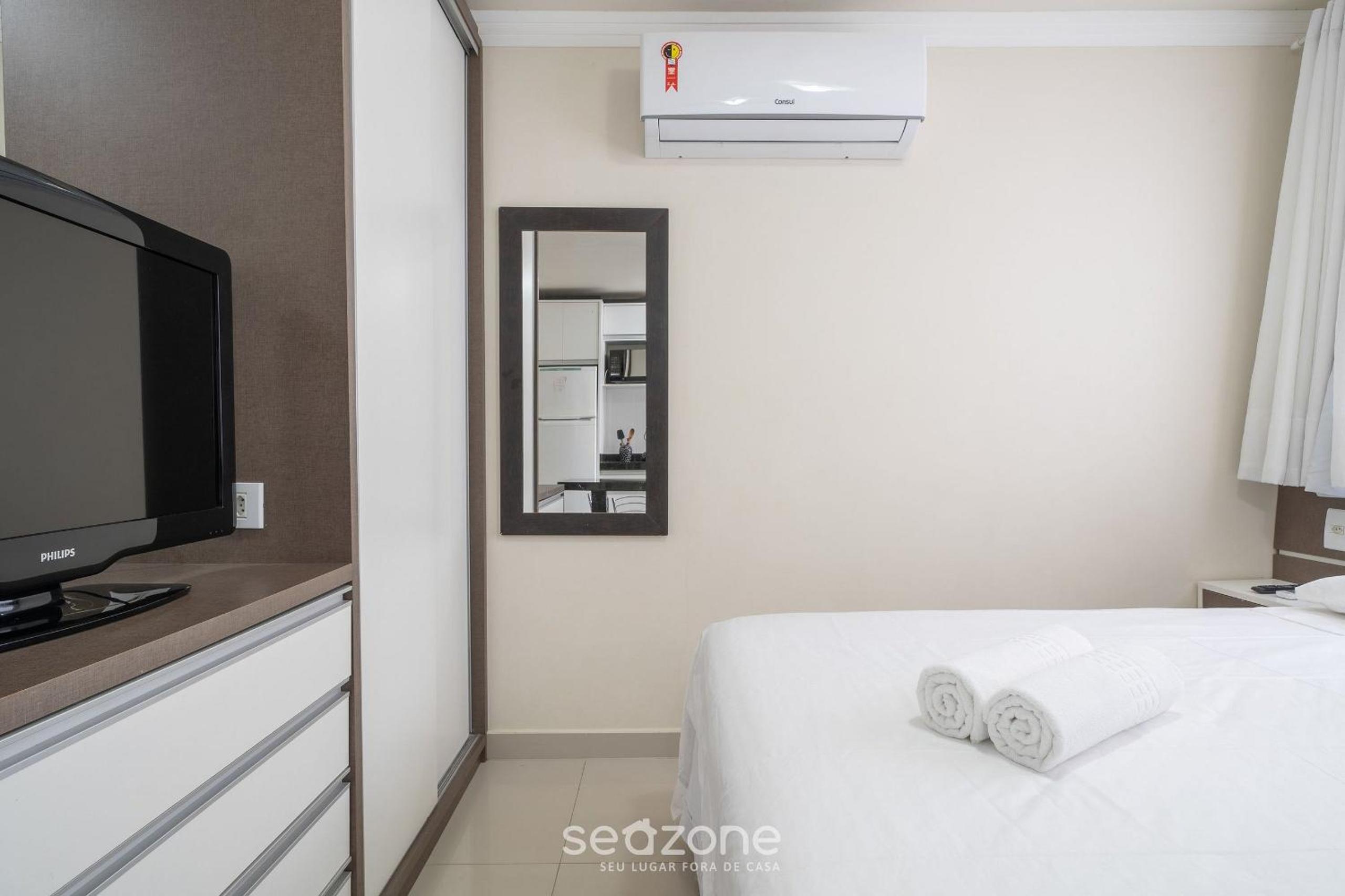 Apts. 2 minutes from the beach Balneário Camboriú/SC - EAC