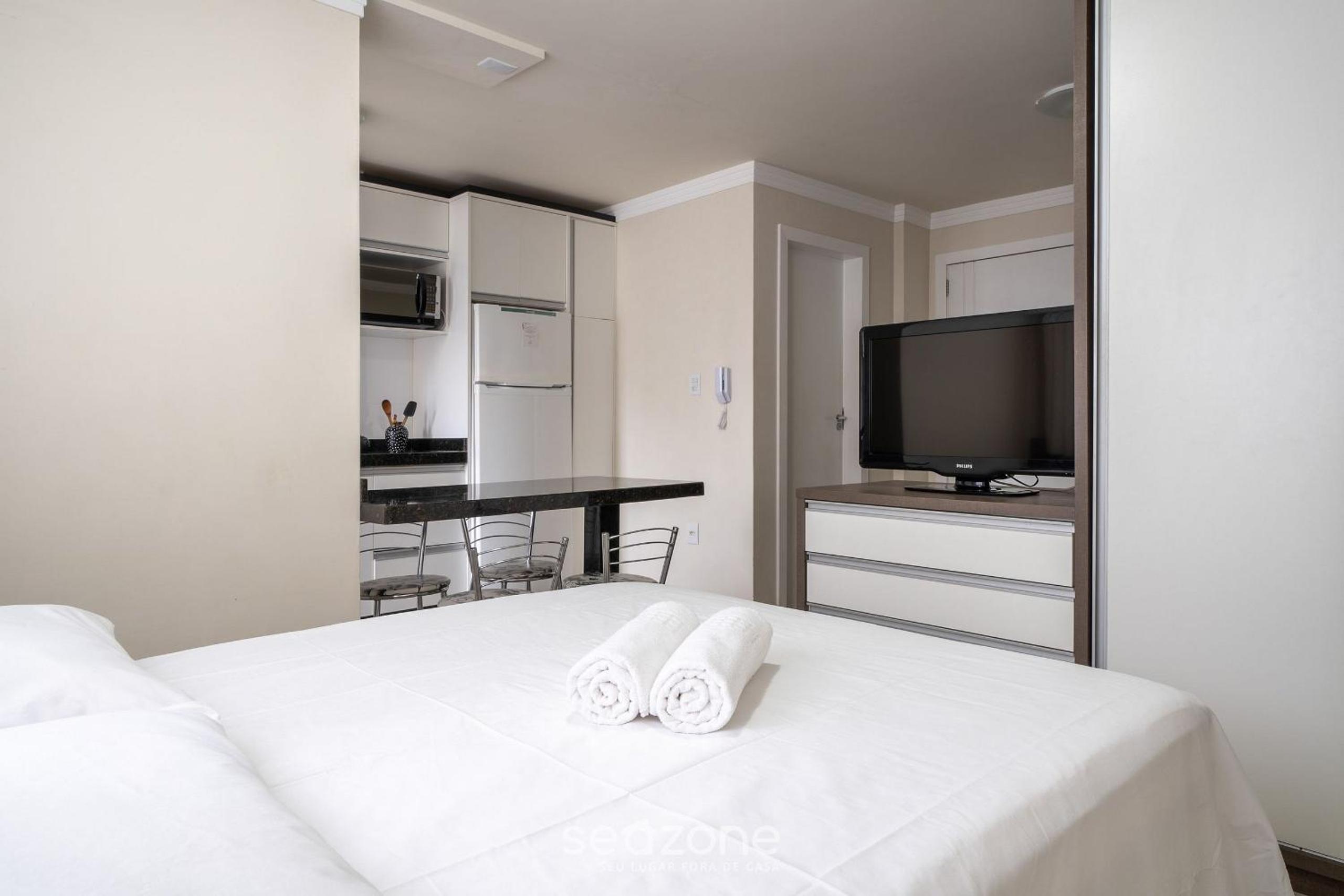 Apts. 2 minutes from the beach Balneário Camboriú/SC - EAC