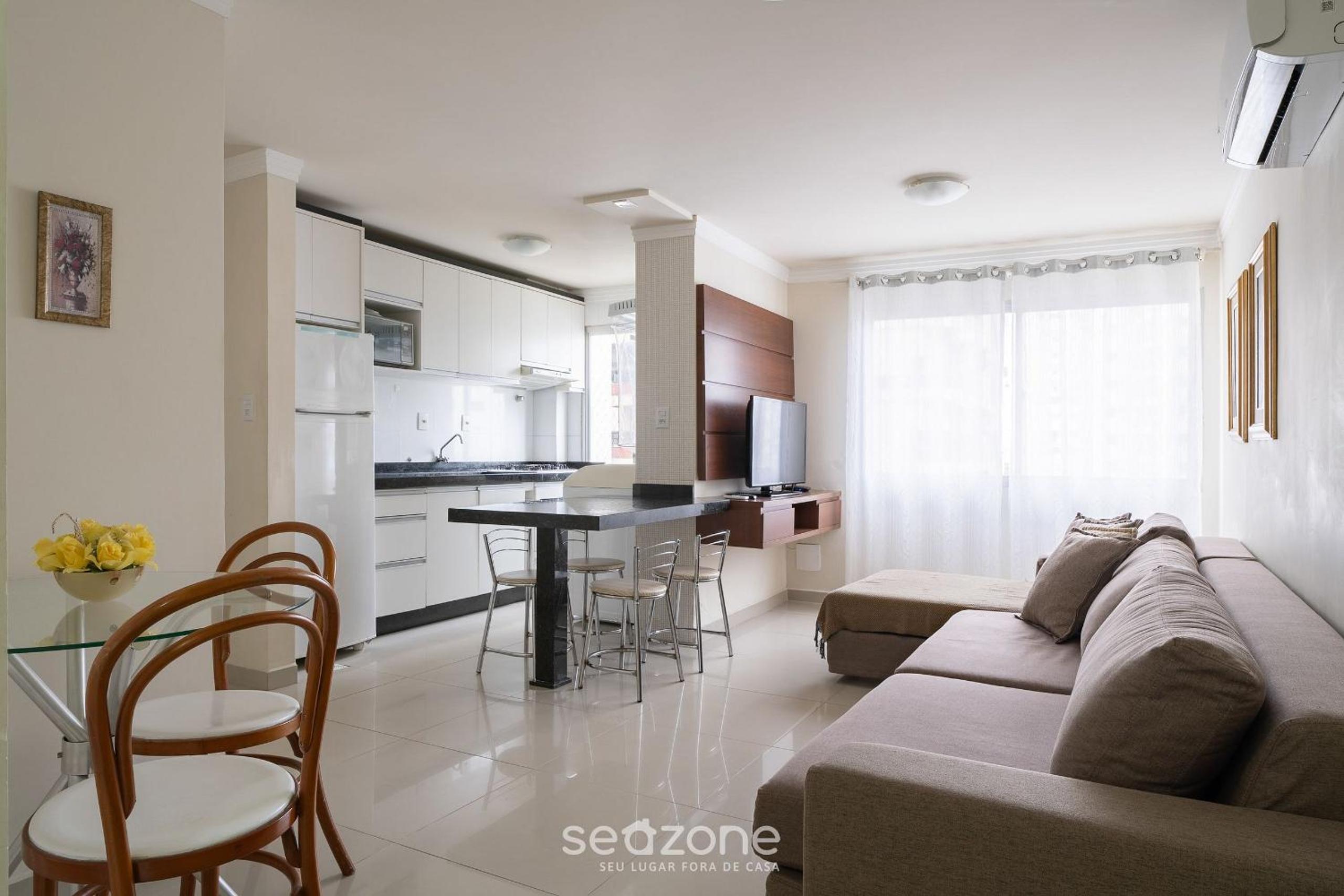 Apts. 2 minutes from the beach Balneário Camboriú/SC - EAC
