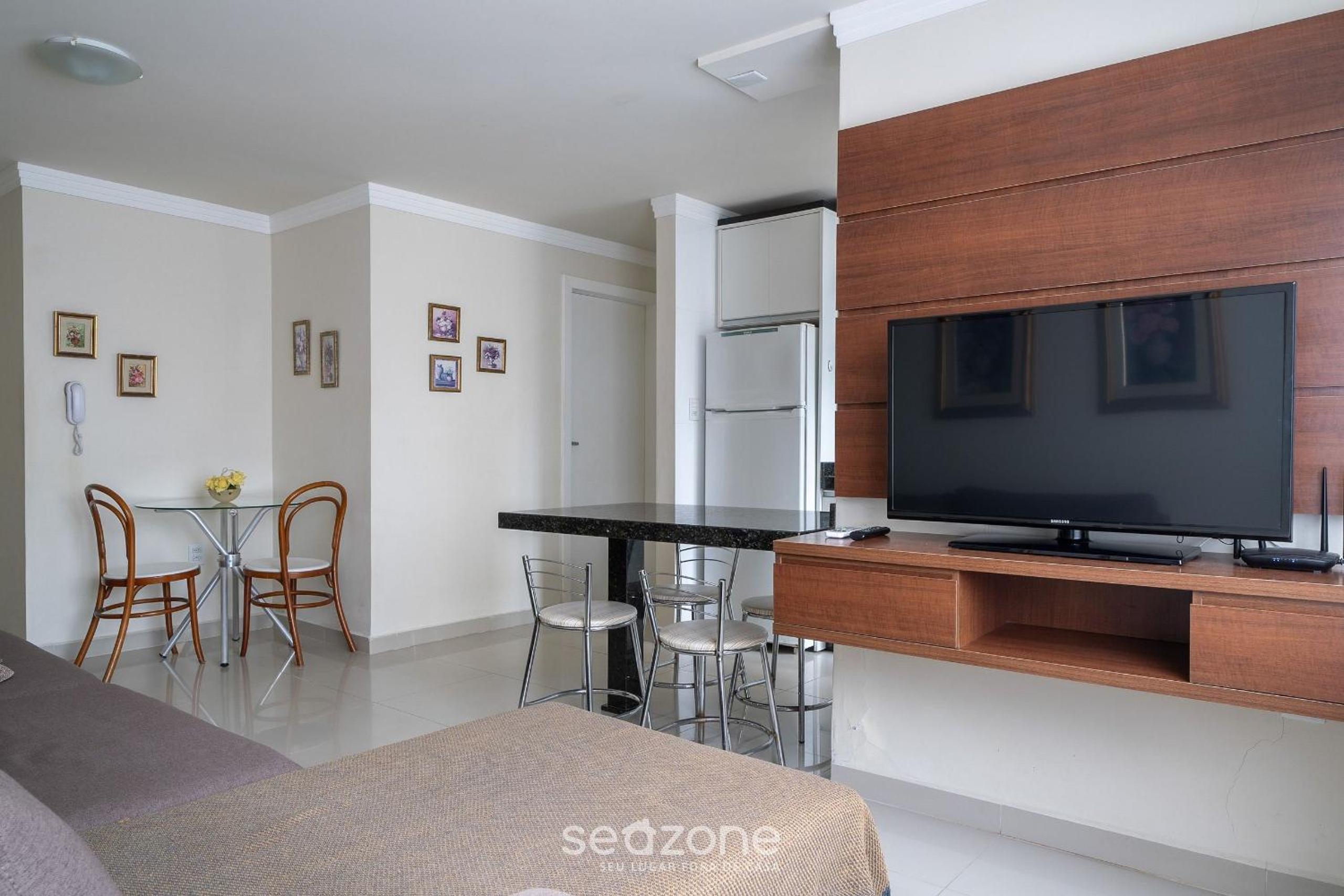 Apts. 2 minutes from the beach Balneário Camboriú/SC - EAC