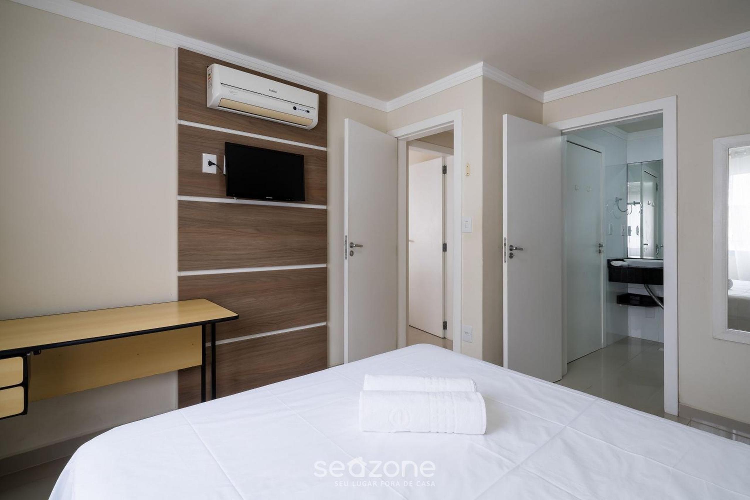 Apts. 2 minutes from the beach Balneário Camboriú/SC - EAC
