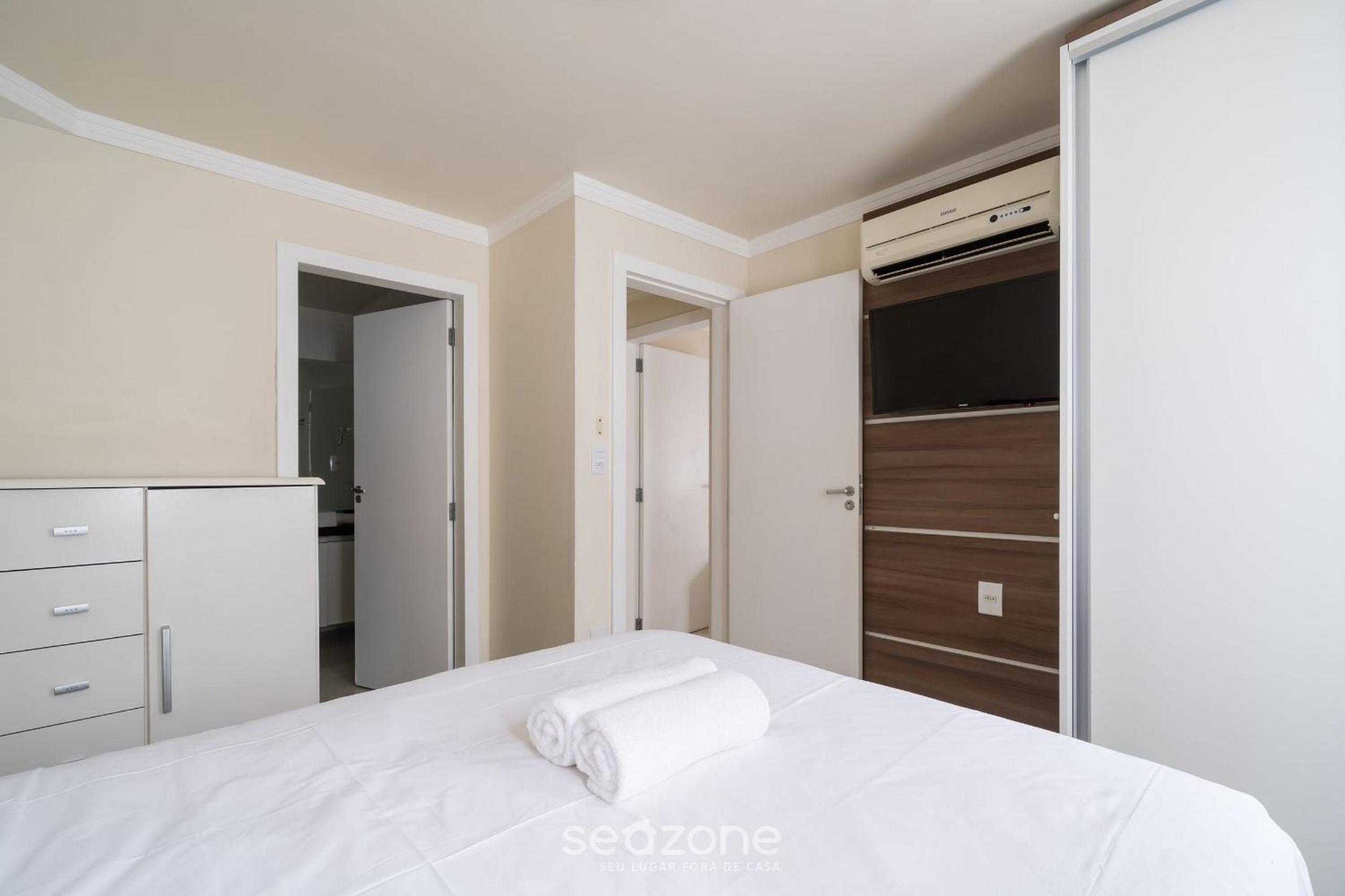 Apts. 2 minutes from the beach Balneário Camboriú/SC - EAC