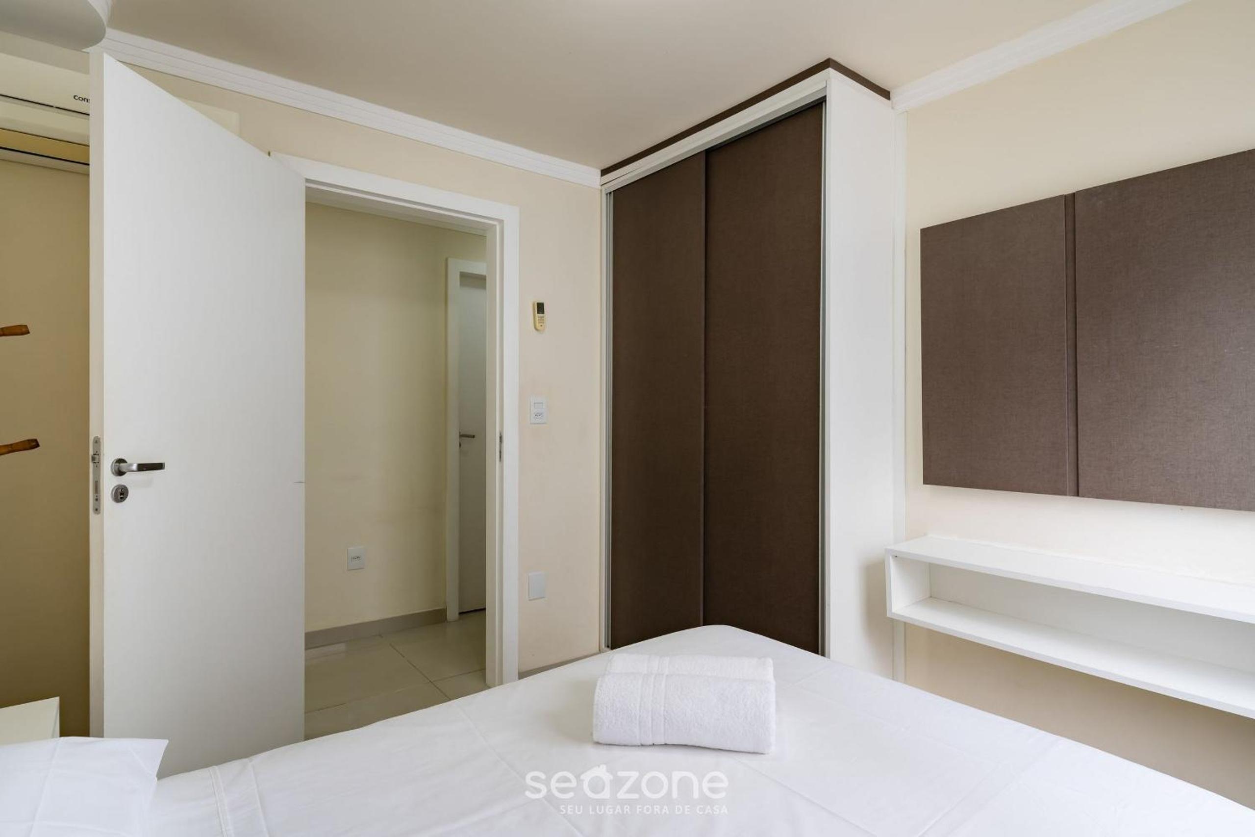 Apts. 2 minutes from the beach Balneário Camboriú/SC - EAC