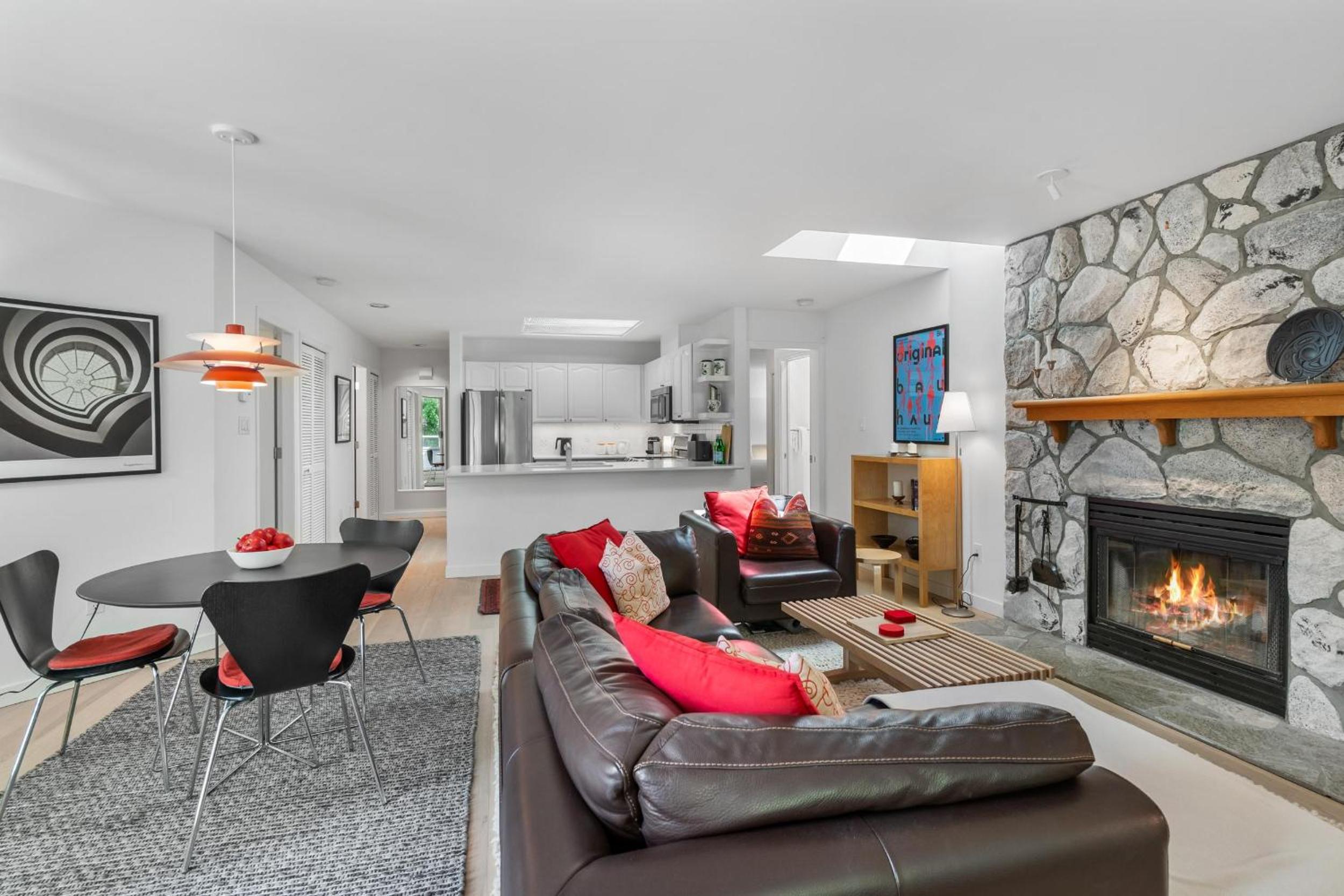 Gleneagle 9 | Stylish townhome in an excellent location near to Ski Hill and Lost Lake Park