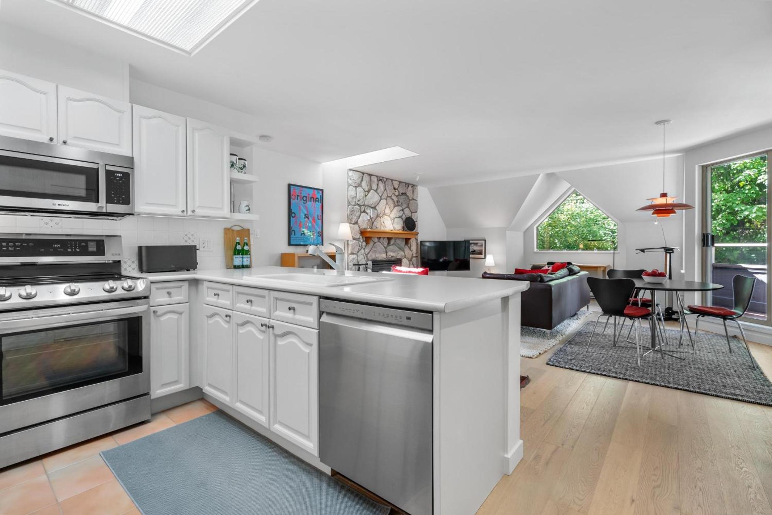 Gleneagle 9 | Stylish townhome in an excellent location near to Ski Hill and Lost Lake Park