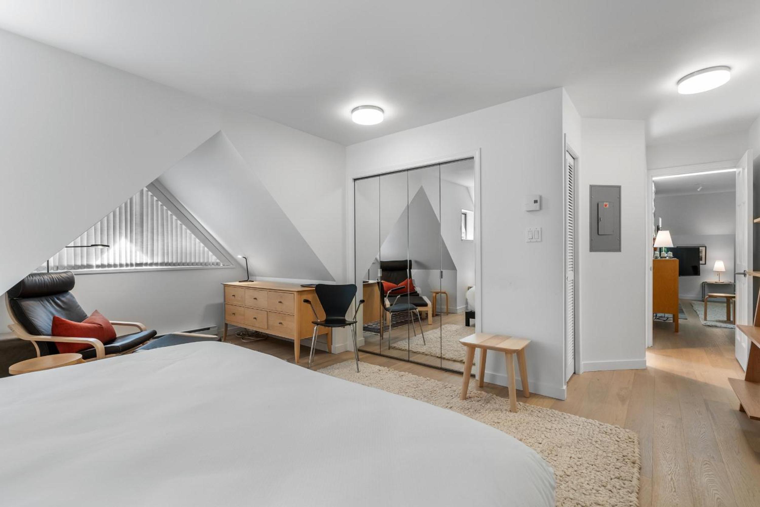 Gleneagle 9 | Stylish townhome in an excellent location near to Ski Hill and Lost Lake Park