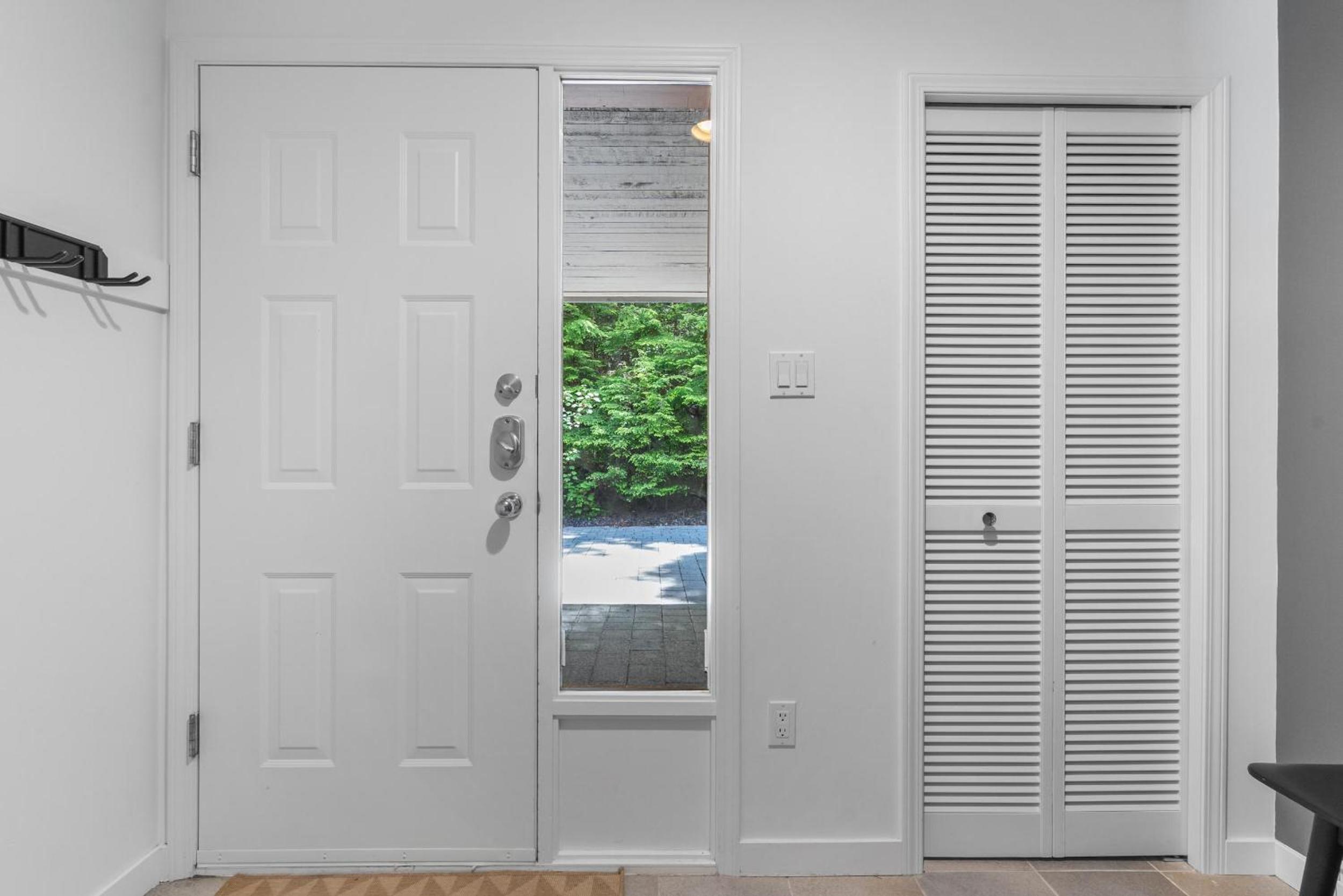 Gleneagle 9 | Stylish townhome in an excellent location near to Ski Hill and Lost Lake Park