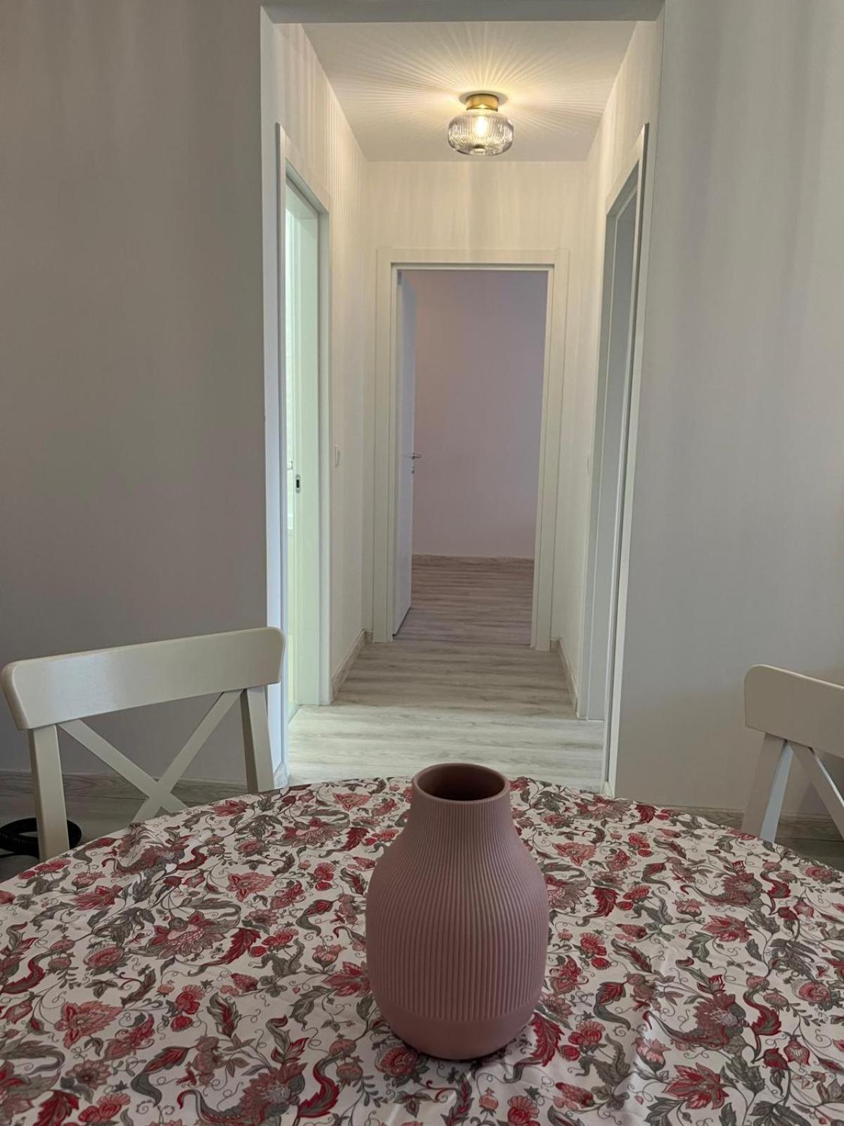 Hils Pallady - AMY Apartment view 2