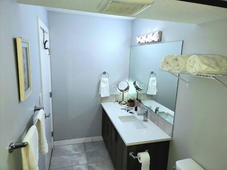 Luxurious home away from home with AC