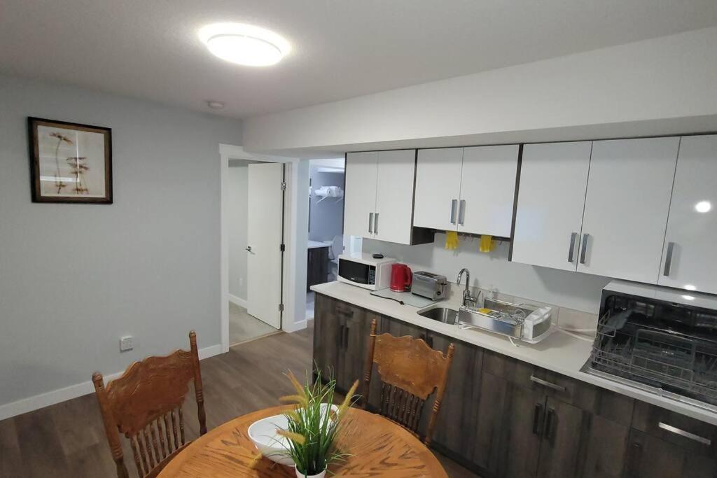 Luxurious home away from home with AC