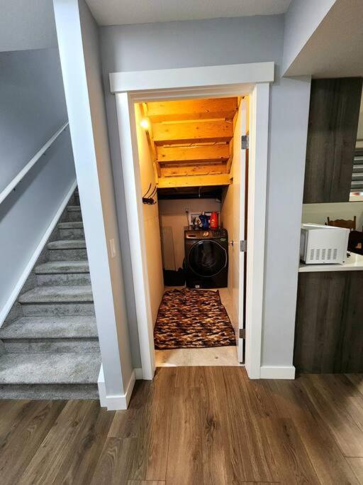 Luxurious home away from home with AC